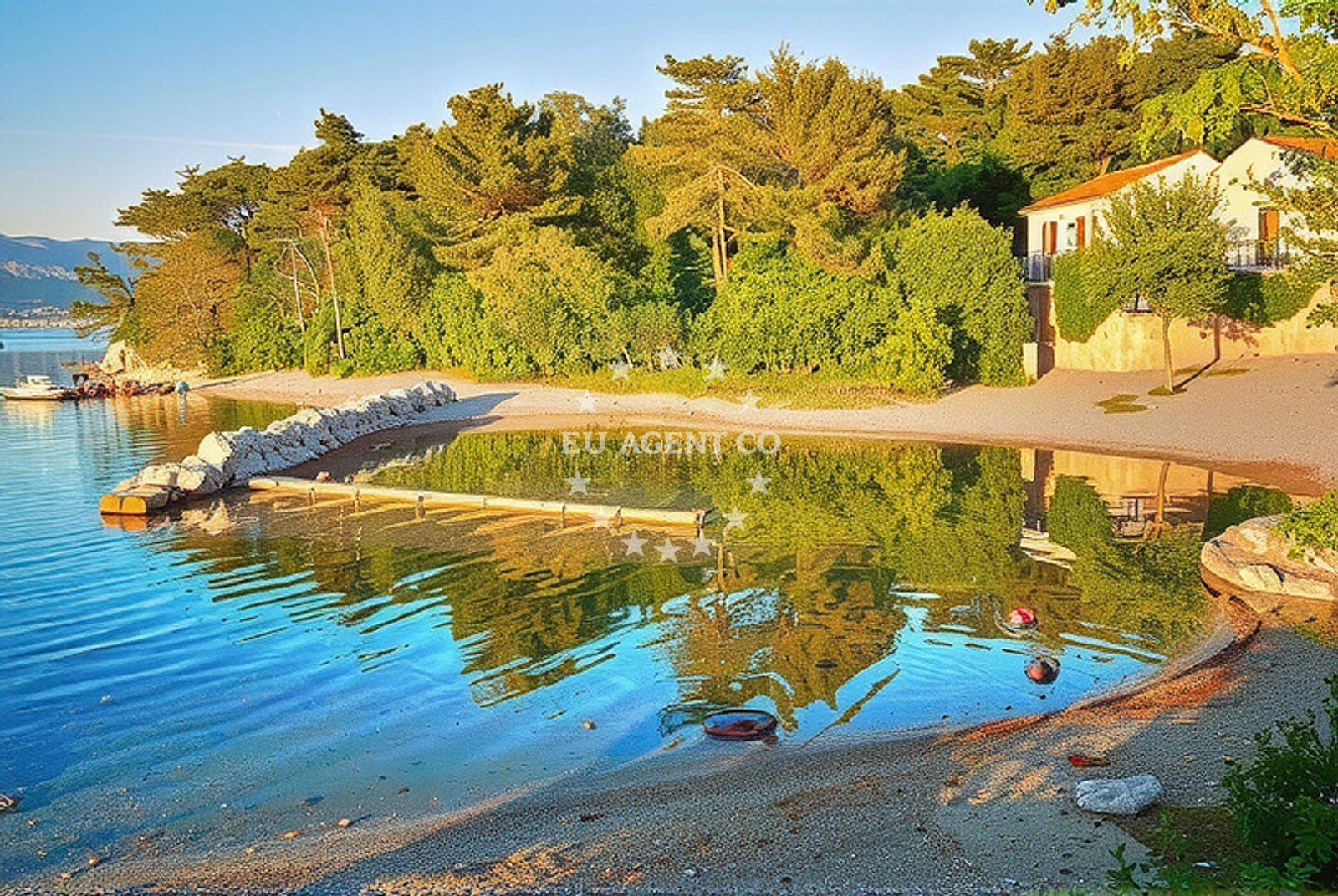 Shoreline and swimming area at Soline (Dobrinj) (Krk): beaches and coves (2) in Soline (Dobrinj) (Krk)