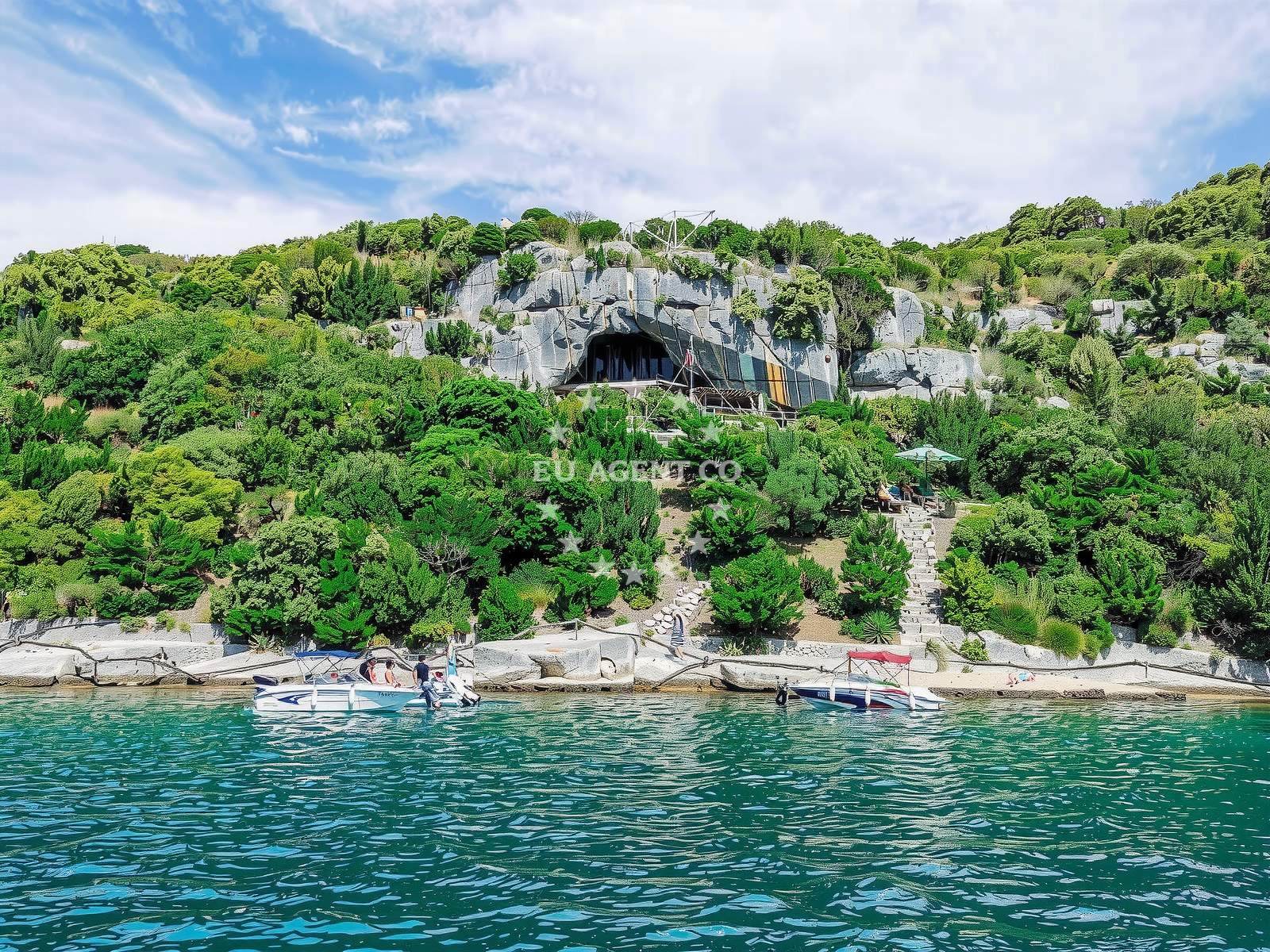 Overview of Sotokastel beach in KAPETANOVA STANCIJA 17, Vrsar