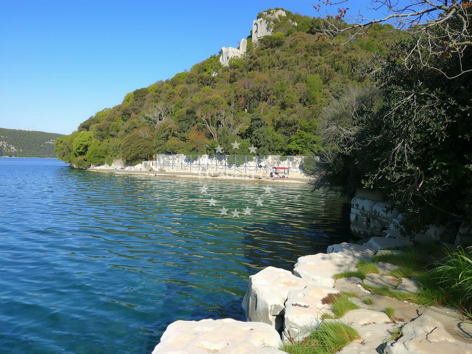 Shoreline and swimming area at Sotokastel beach in KAPETANOVA STANCIJA 17, Vrsar