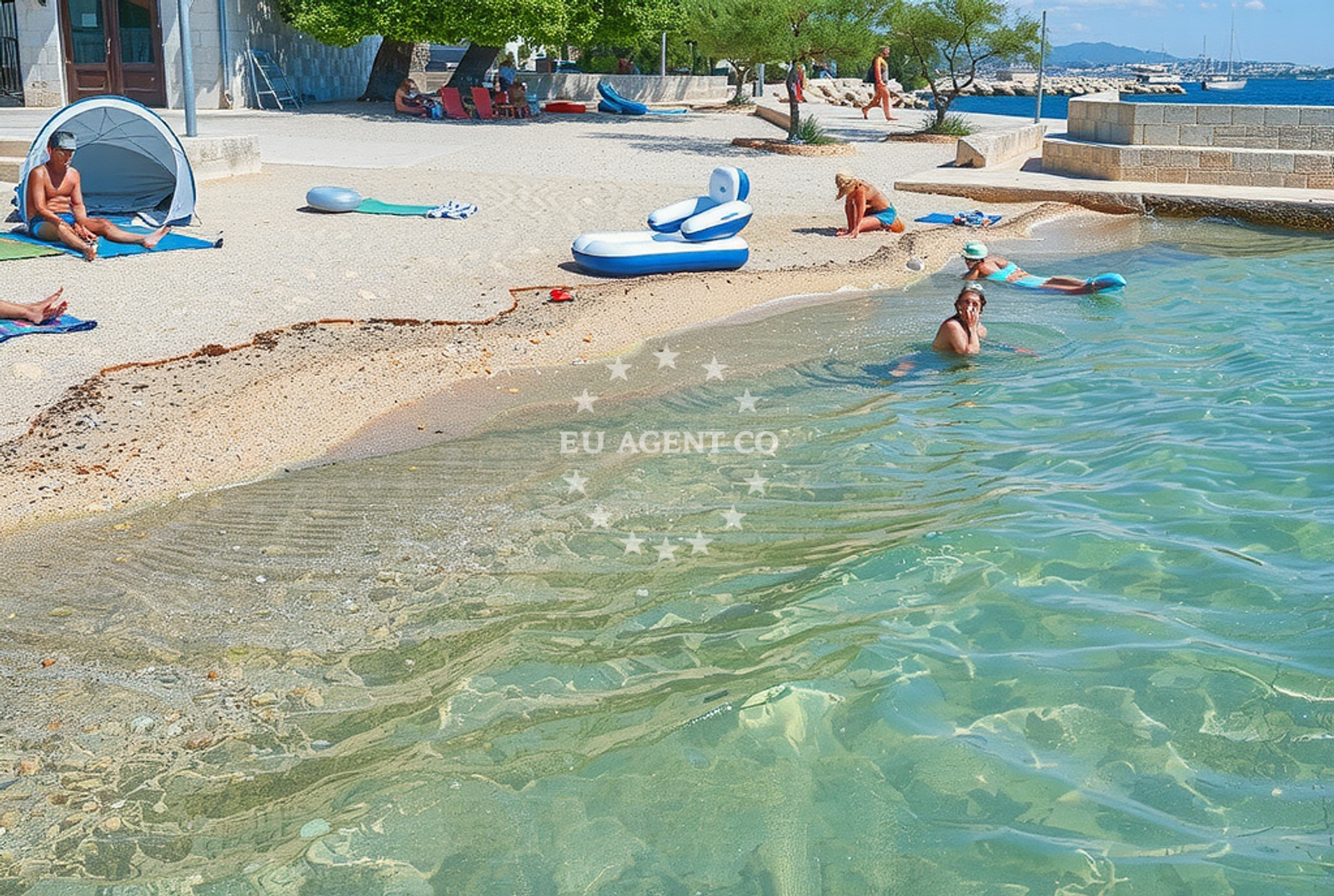 Overview of Šoulavy, Kaštel Lukšić Beach in Šoulavy