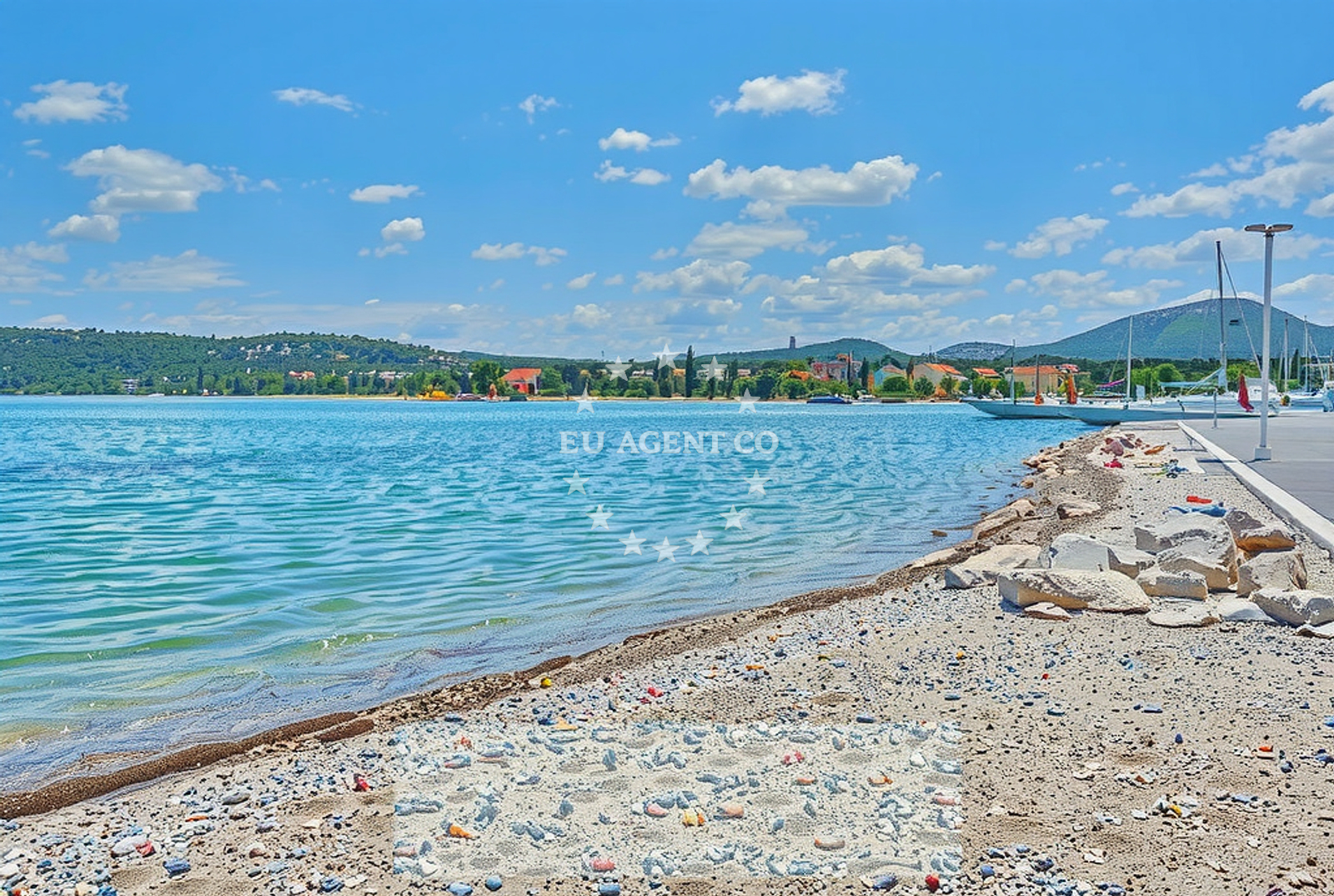 Sea and coastal view of Sparadici beach in Stubalj 8, Bilice