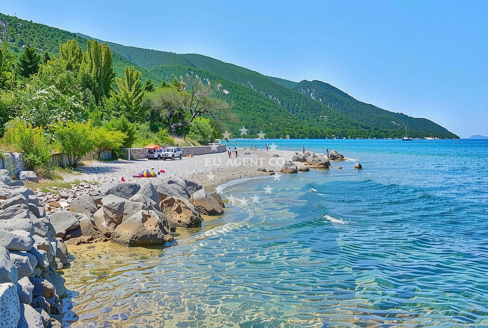 Shoreline and swimming area at Sparagovići: beaches and coves in Sparagovići