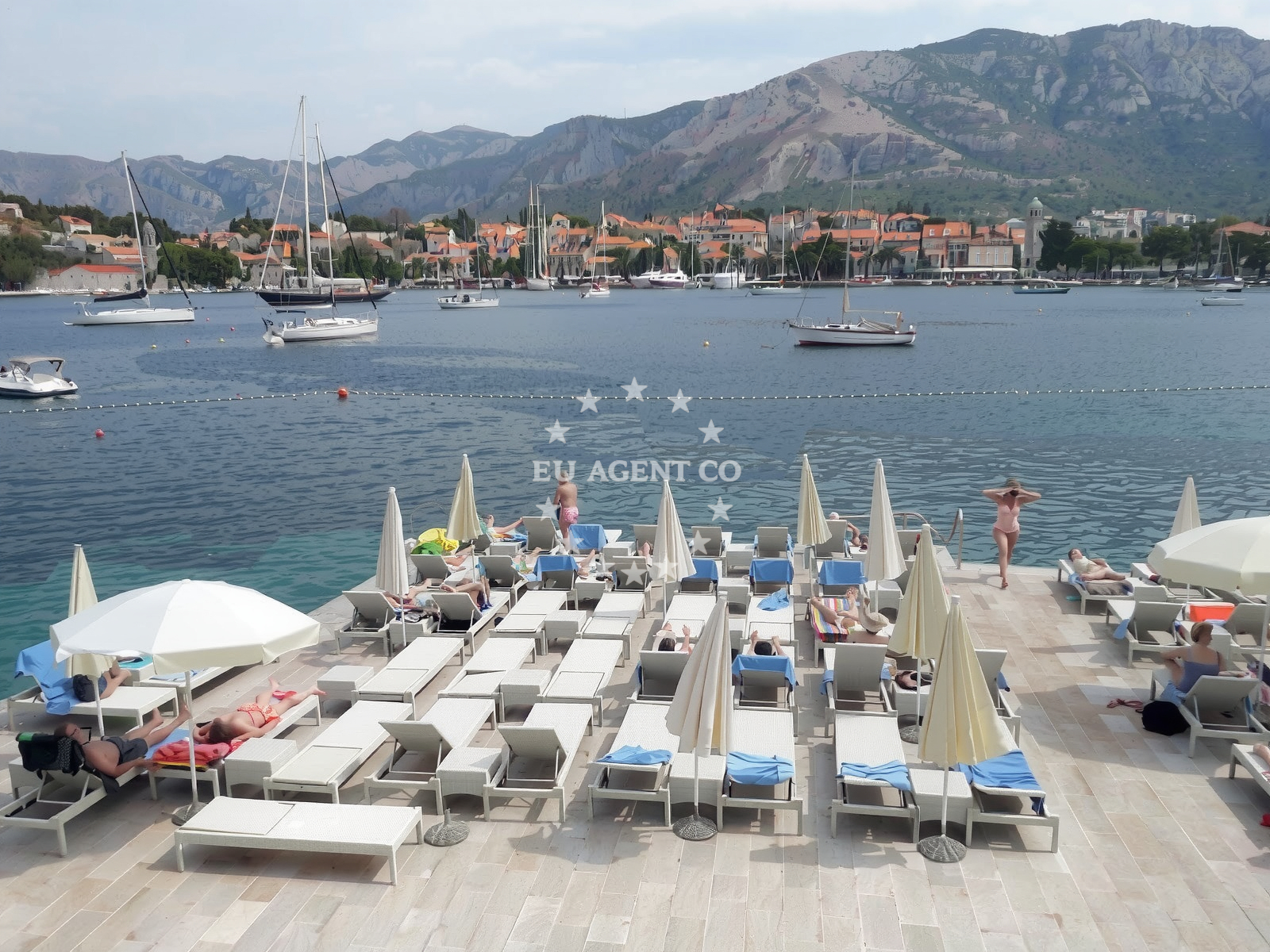 Sea and coastal view of Spinaker's beach in Zidine 1, Cavtat