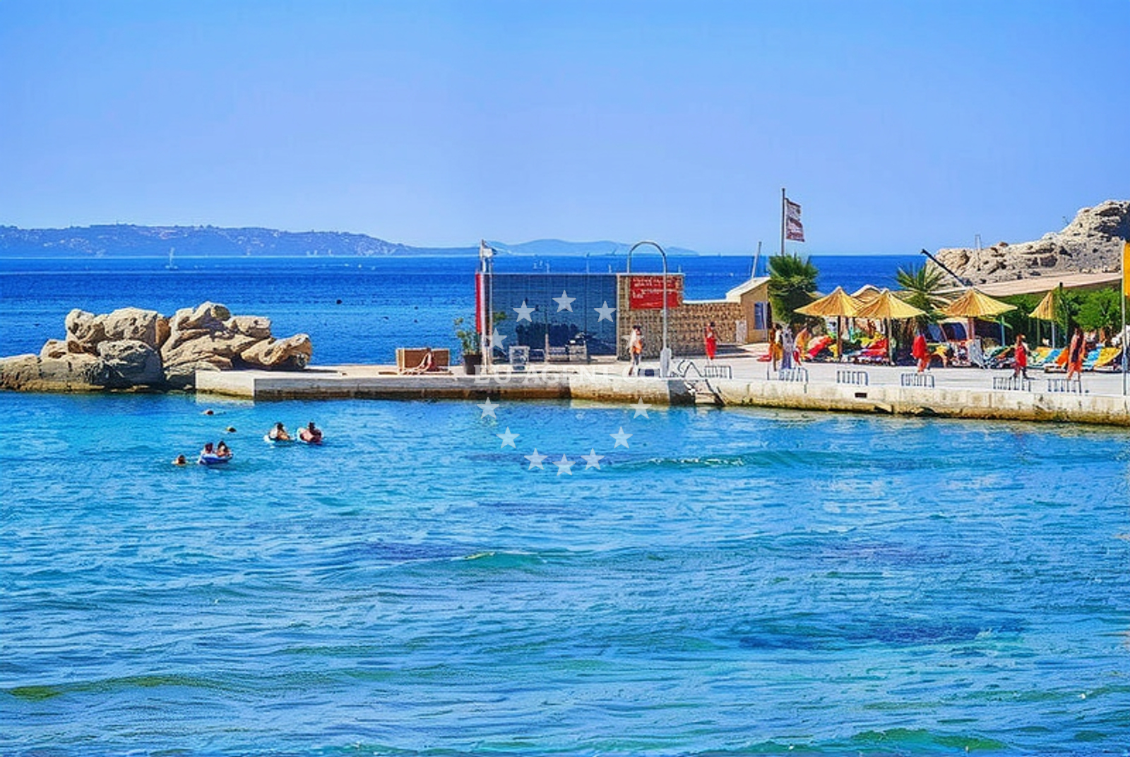 Beach facilities and surroundings at Split: beaches and coves (21) in Split
