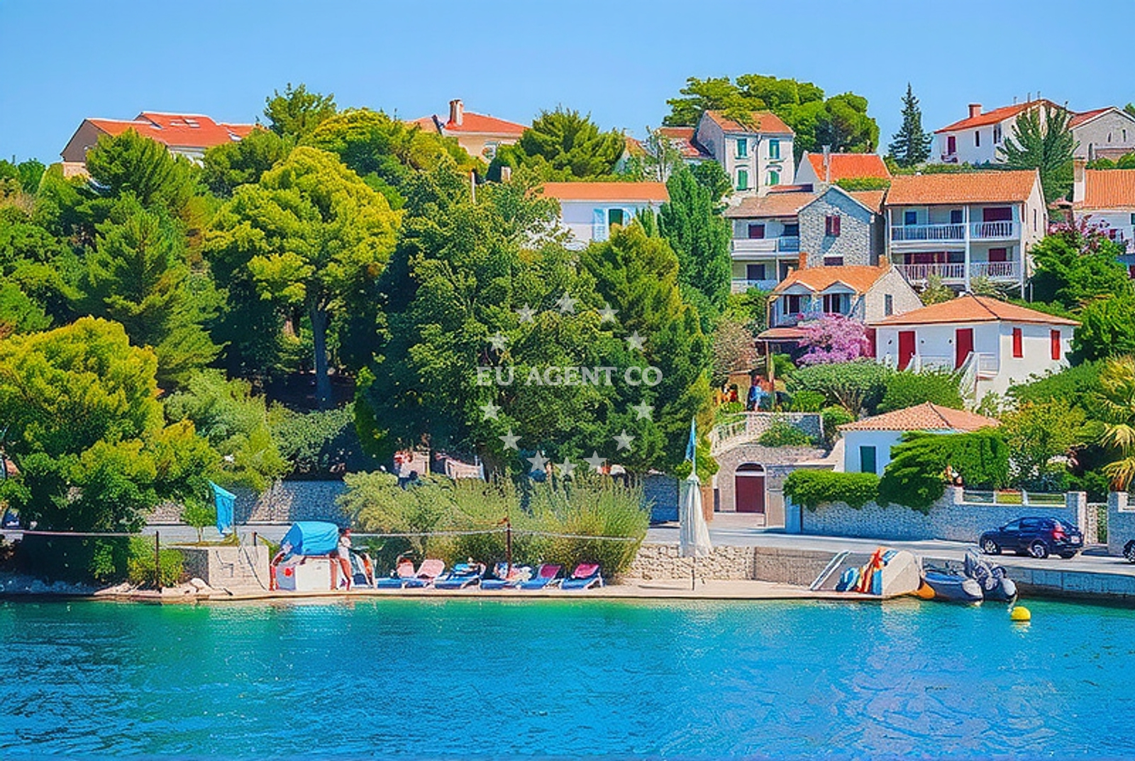 Shoreline and swimming area at Splitska istok, Splitska (Brač) Beach in Splitska istok
