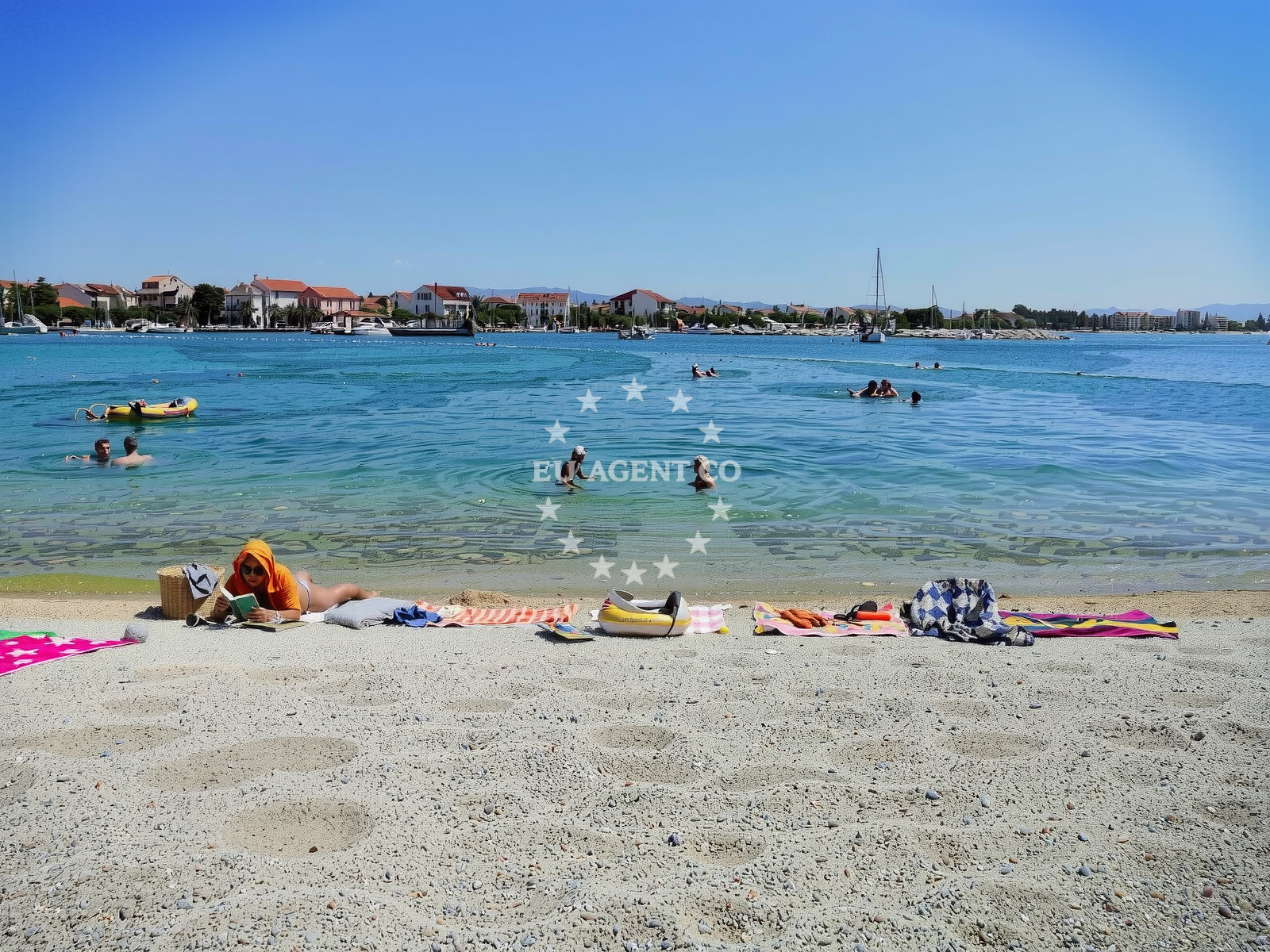 Shoreline and swimming area at Srima beach in Srima III 67, Srima