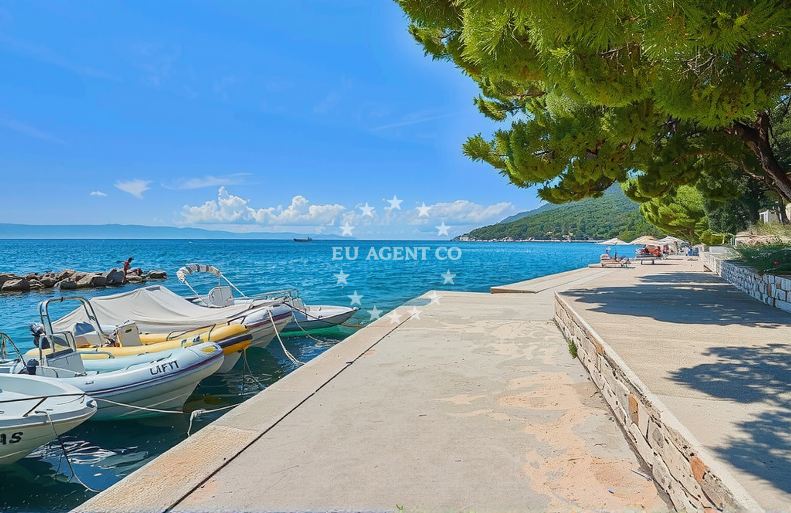 Additional view of Stara Gavza, Cres (Cres) Beach in Stara Gavza