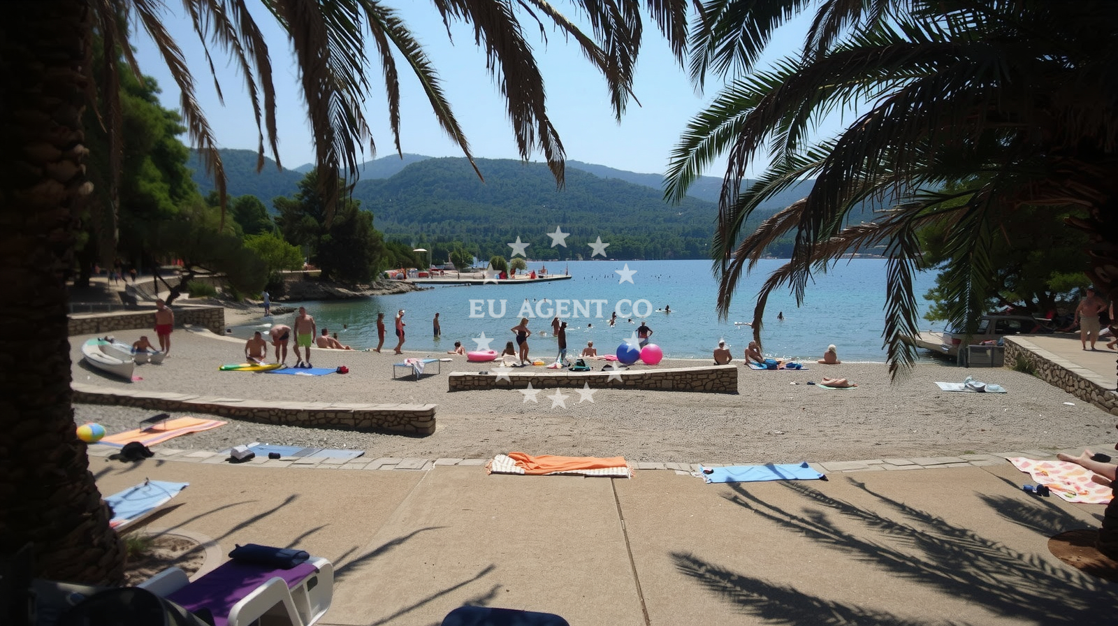 Sea and coastal view of Stari Grad beach in Naselje Helios 5, Stari Grad