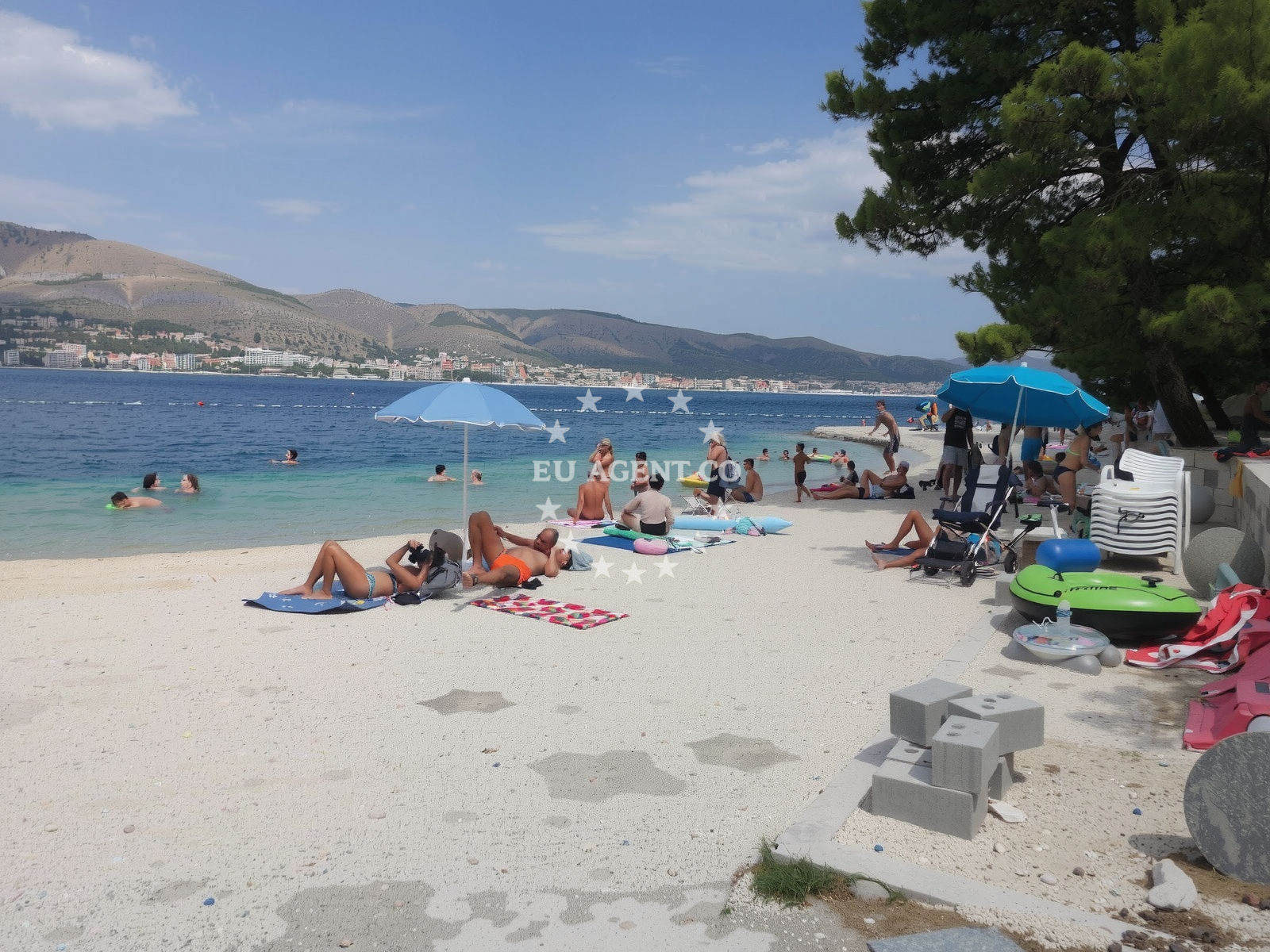 Overview of Stari Porat beach in Put Rudeja 4, Okrug Donji