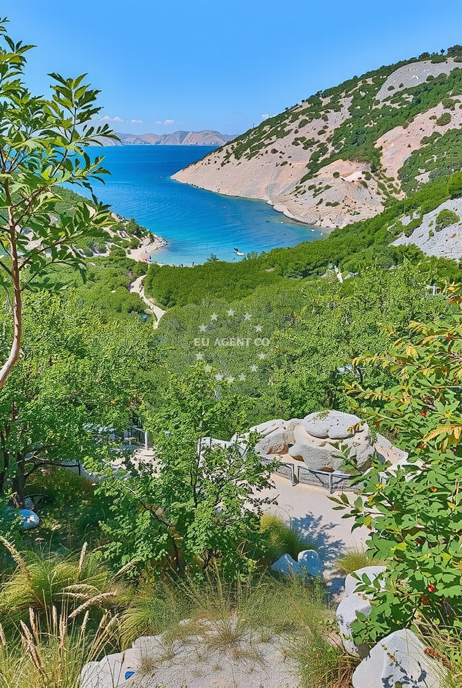 Beach facilities and surroundings at Starigrad (Senj): beaches and coves (4) in Starigrad (Senj)