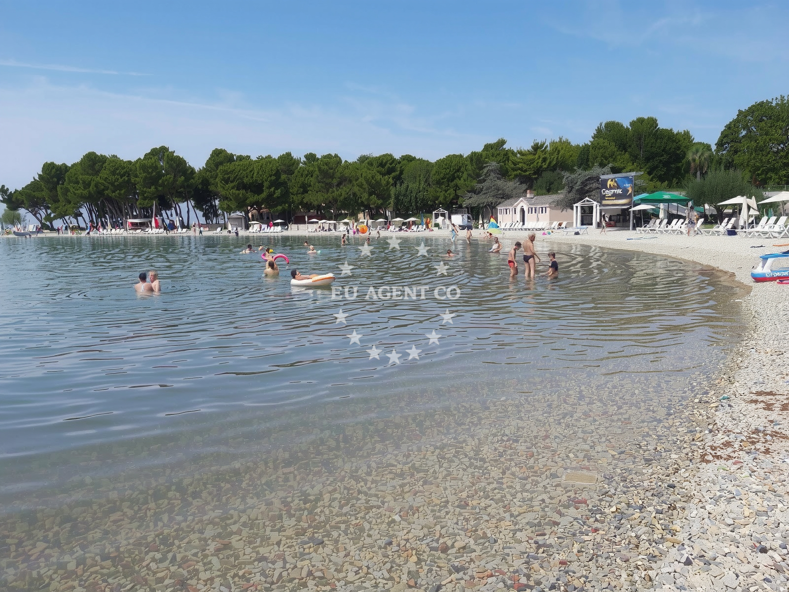 Sea and coastal view of Stella Maris Plaza in Stella Maris 8a, Umag