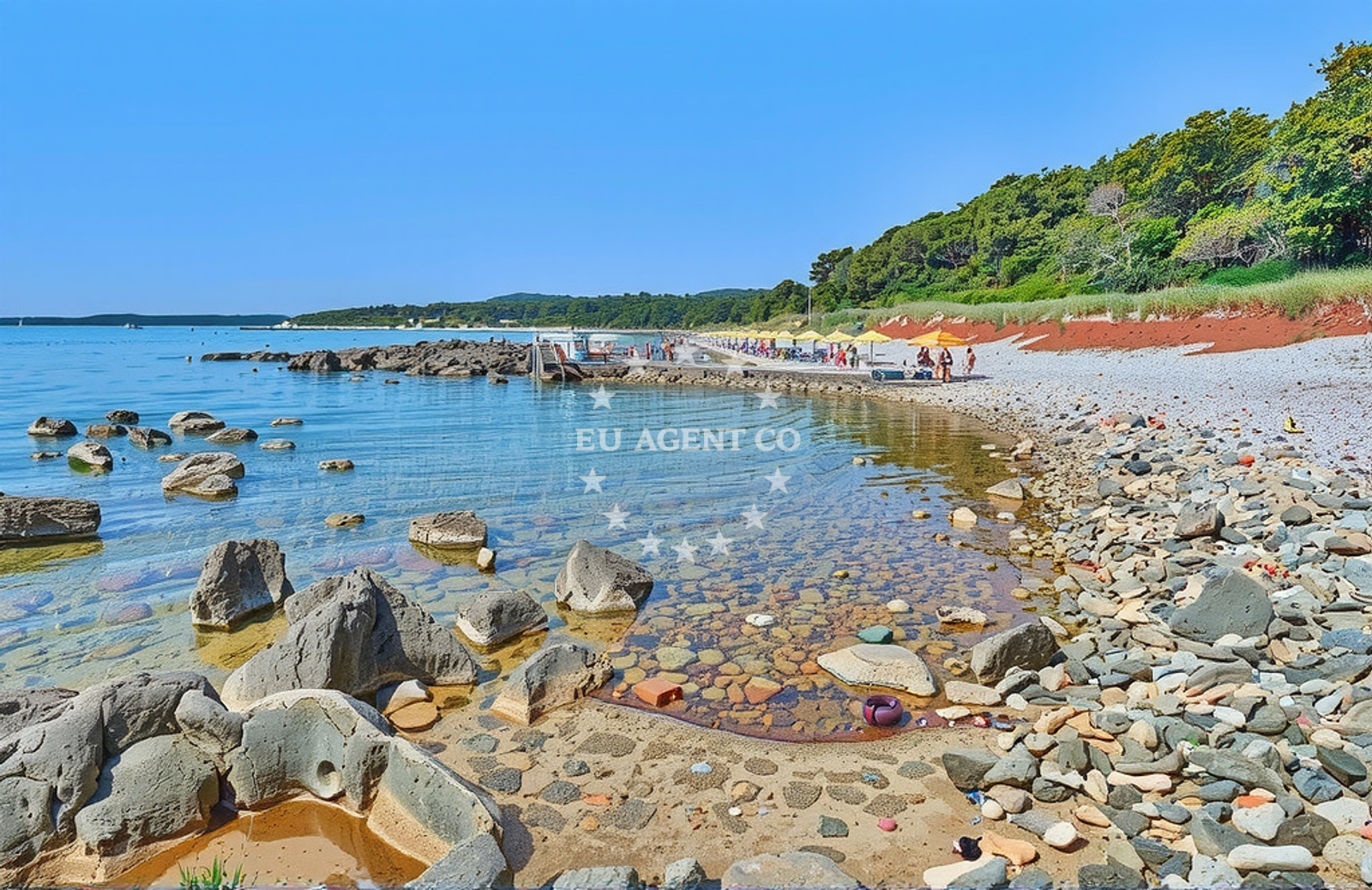 Beach facilities and surroundings at Šterna, Šišan Beach in Šterna