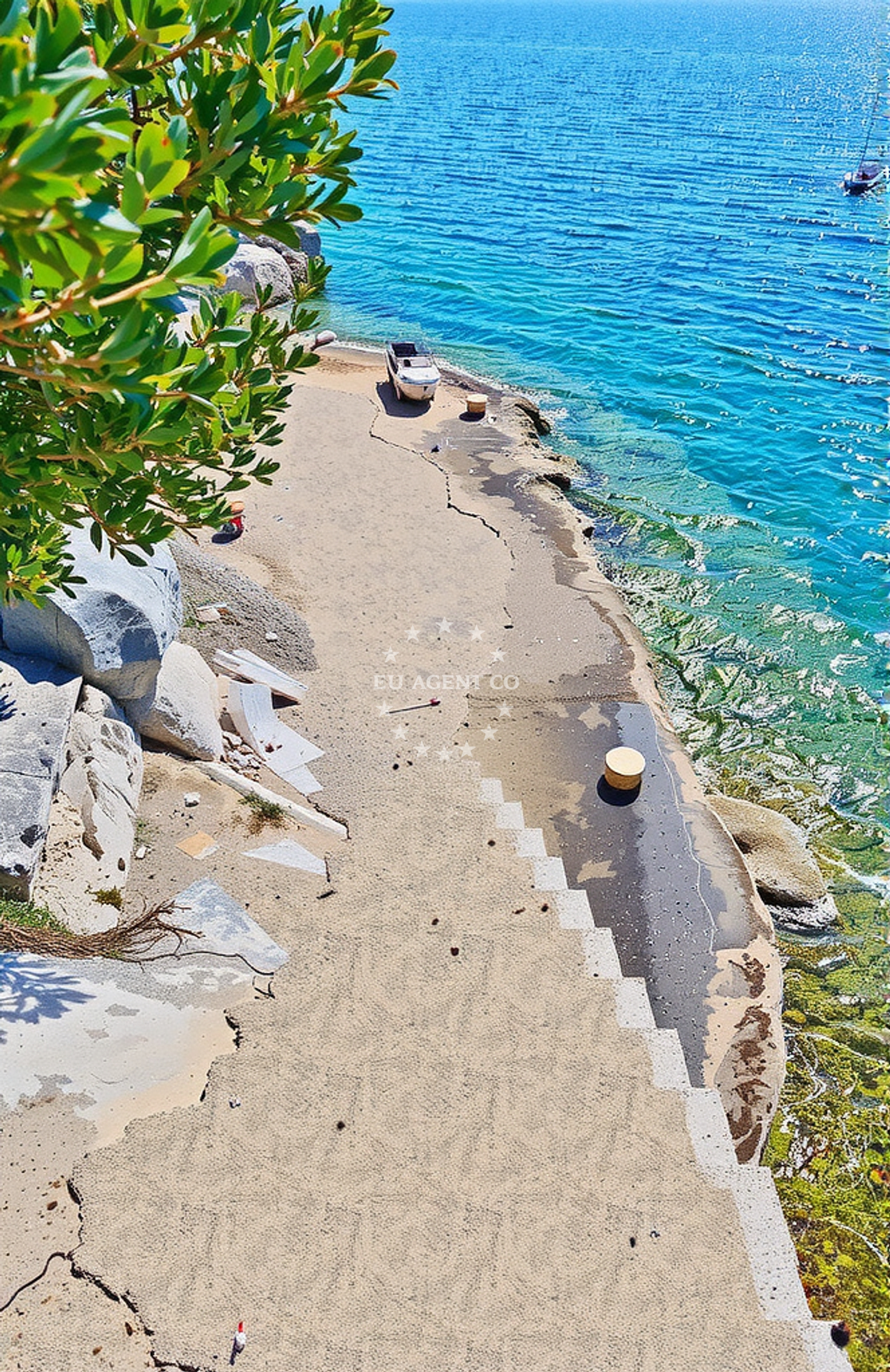 Shoreline and swimming area at Stijene, Brodarica Beach in Stijene