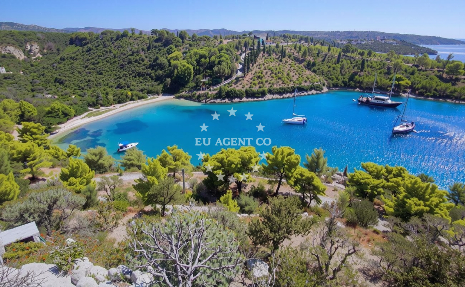 Additional view of Stiniva Bay in Brace Ivanovic Valerijev 11, Sutivan