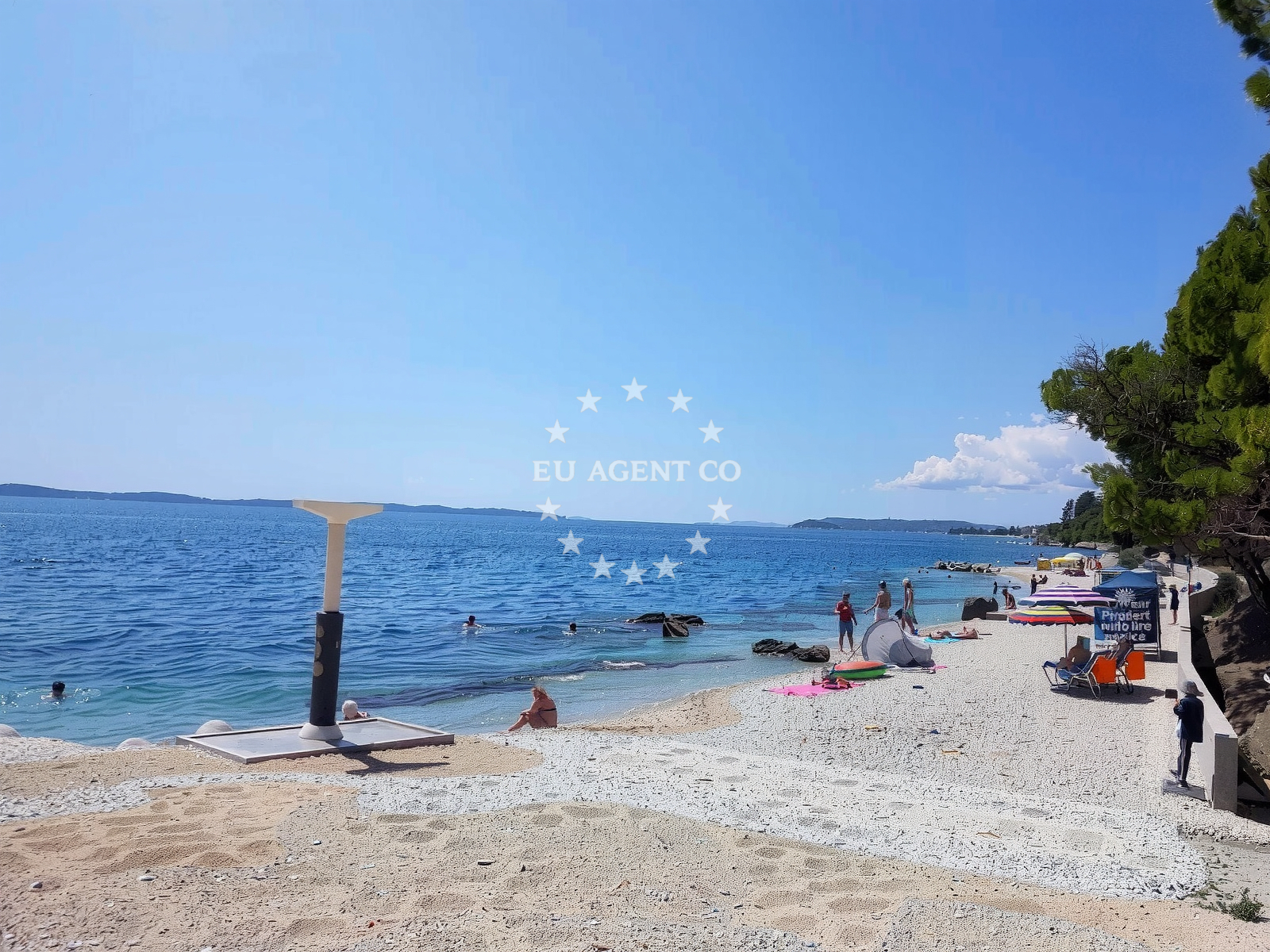 Additional view of Stobrec Jug Beach in Mornarska ulica, Split