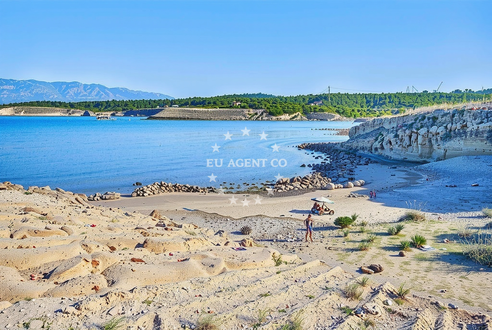 Beach facilities and surroundings at Stojan jug, Lopar (Rab) Beach in Stojan jug