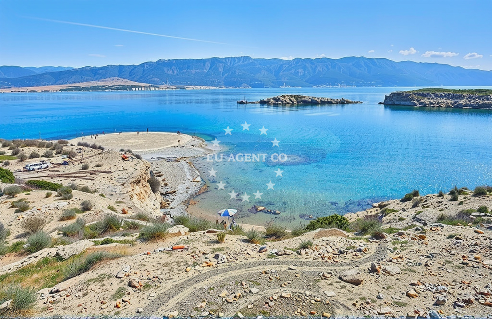 Shoreline and swimming area at Stolac 4, Lopar (Rab) Beach in Stolac 4