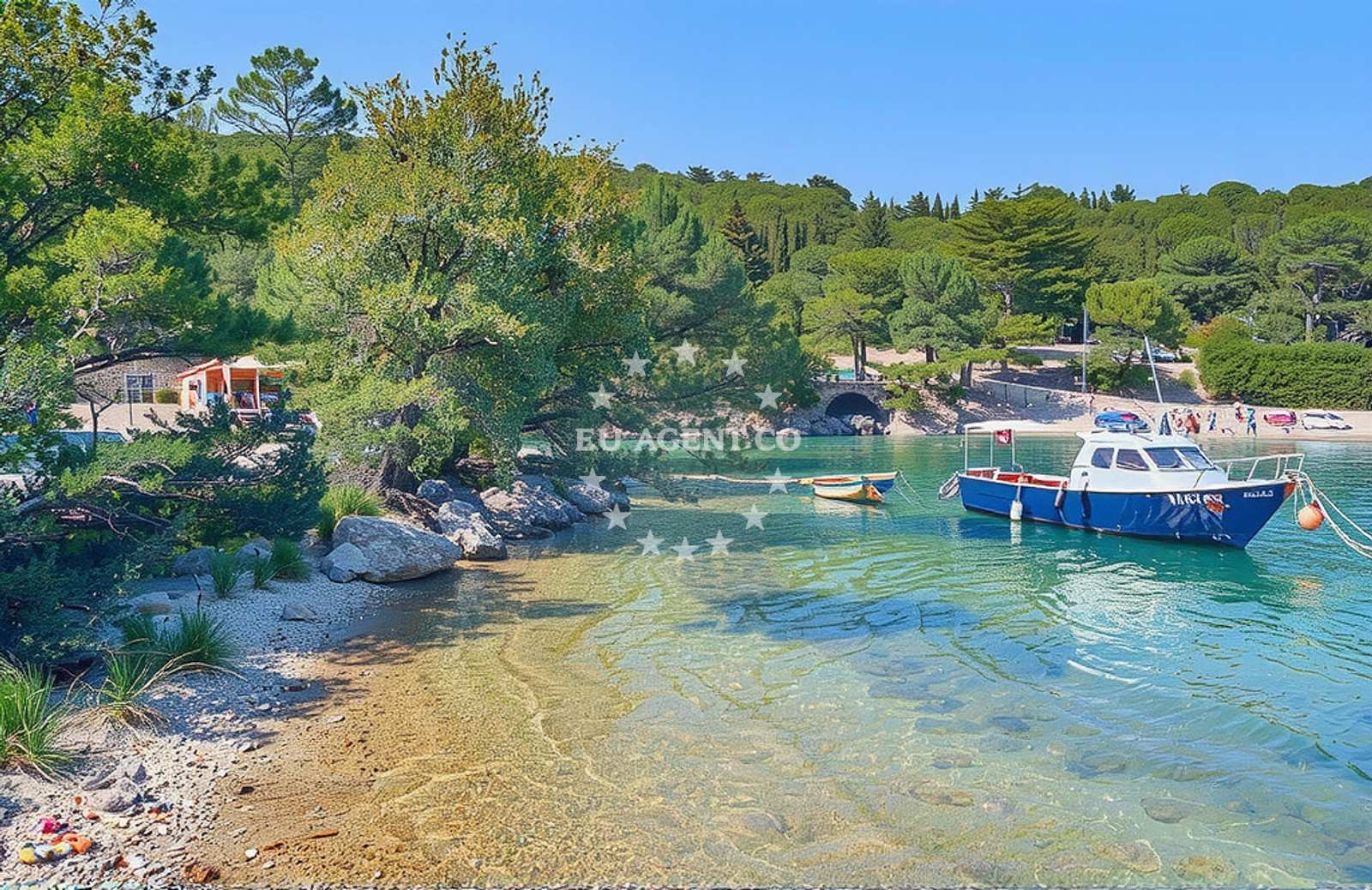 Beach facilities and surroundings at Stonca, Vis (Vis) Beach in Stonca