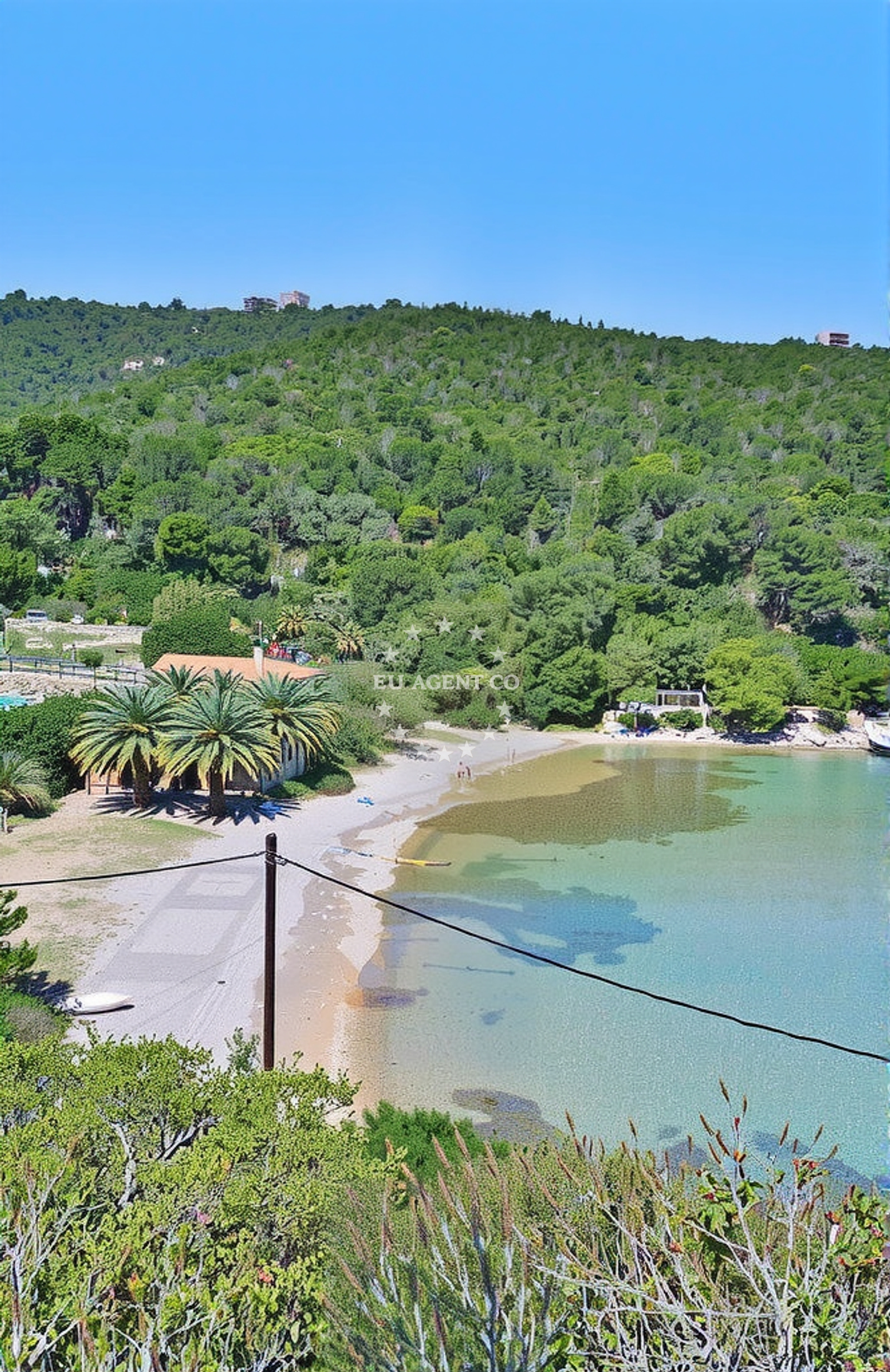 Additional view of Stoncica beach in Zenka 105, Vis