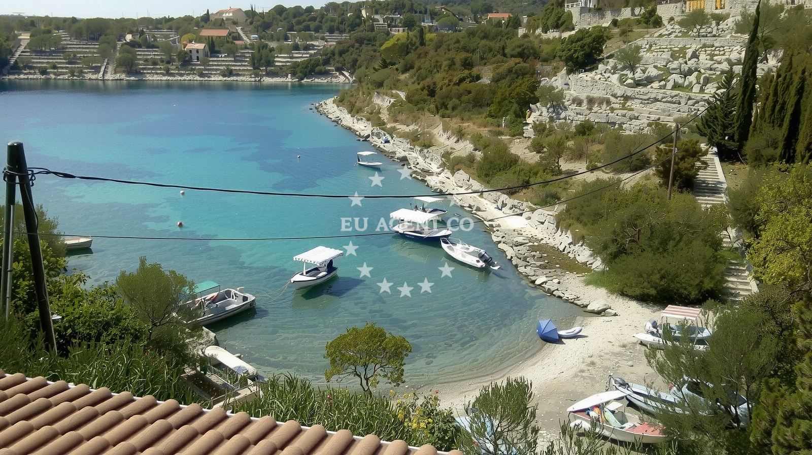Beach facilities and surroundings at Strasincica beach in Stracincica bb, Vela Luka