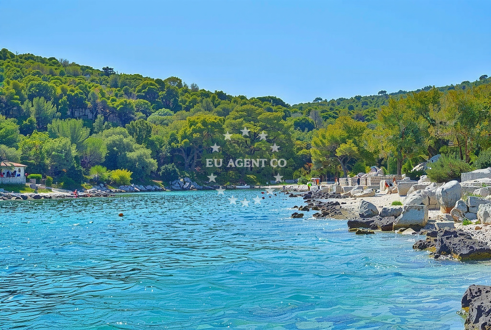 Beach facilities and surroundings at Stupica mala, Žirje (Žirje) Beach in Stupica mala