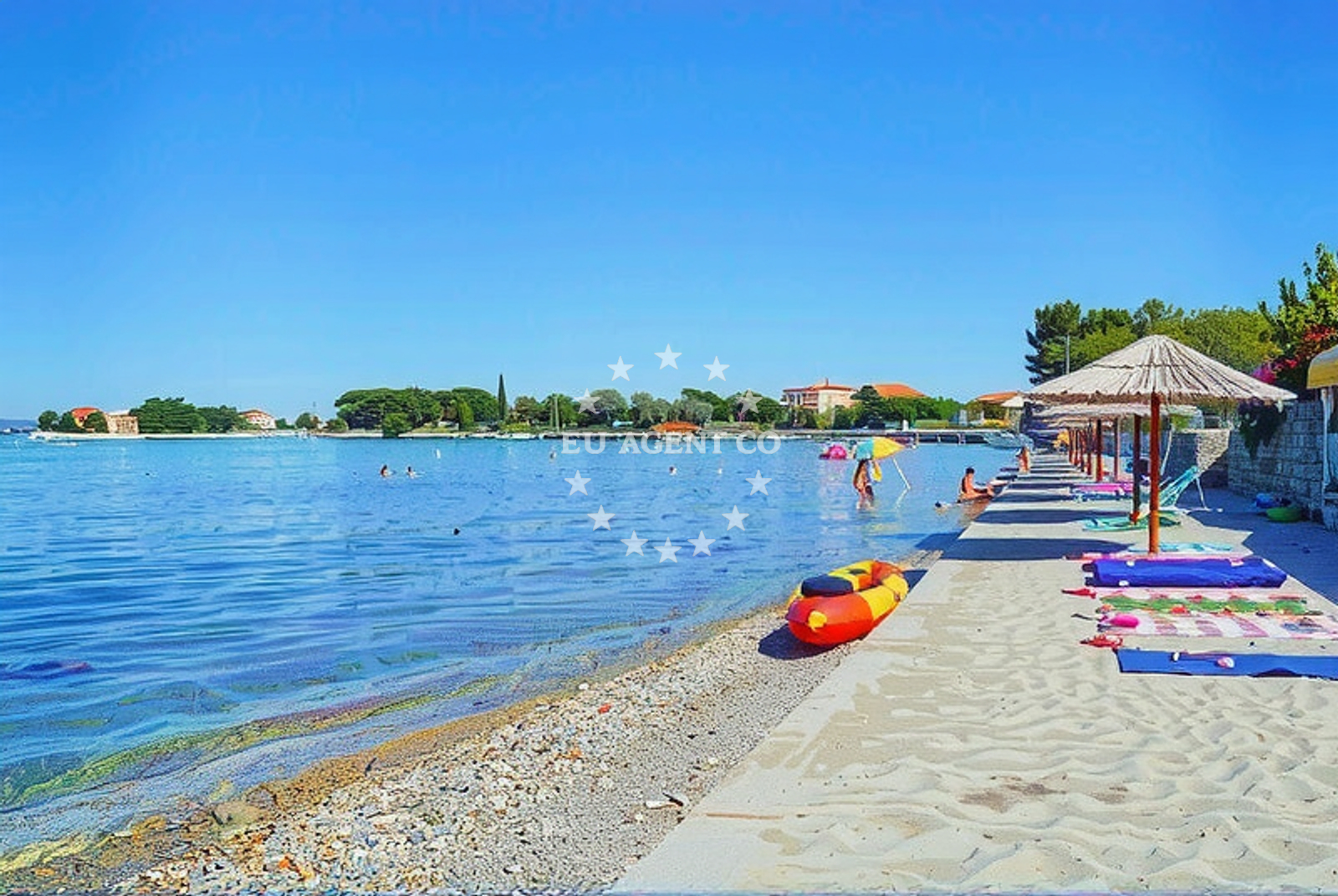Beach facilities and surroundings at Sukošan: beaches and coves (3) in Sukošan