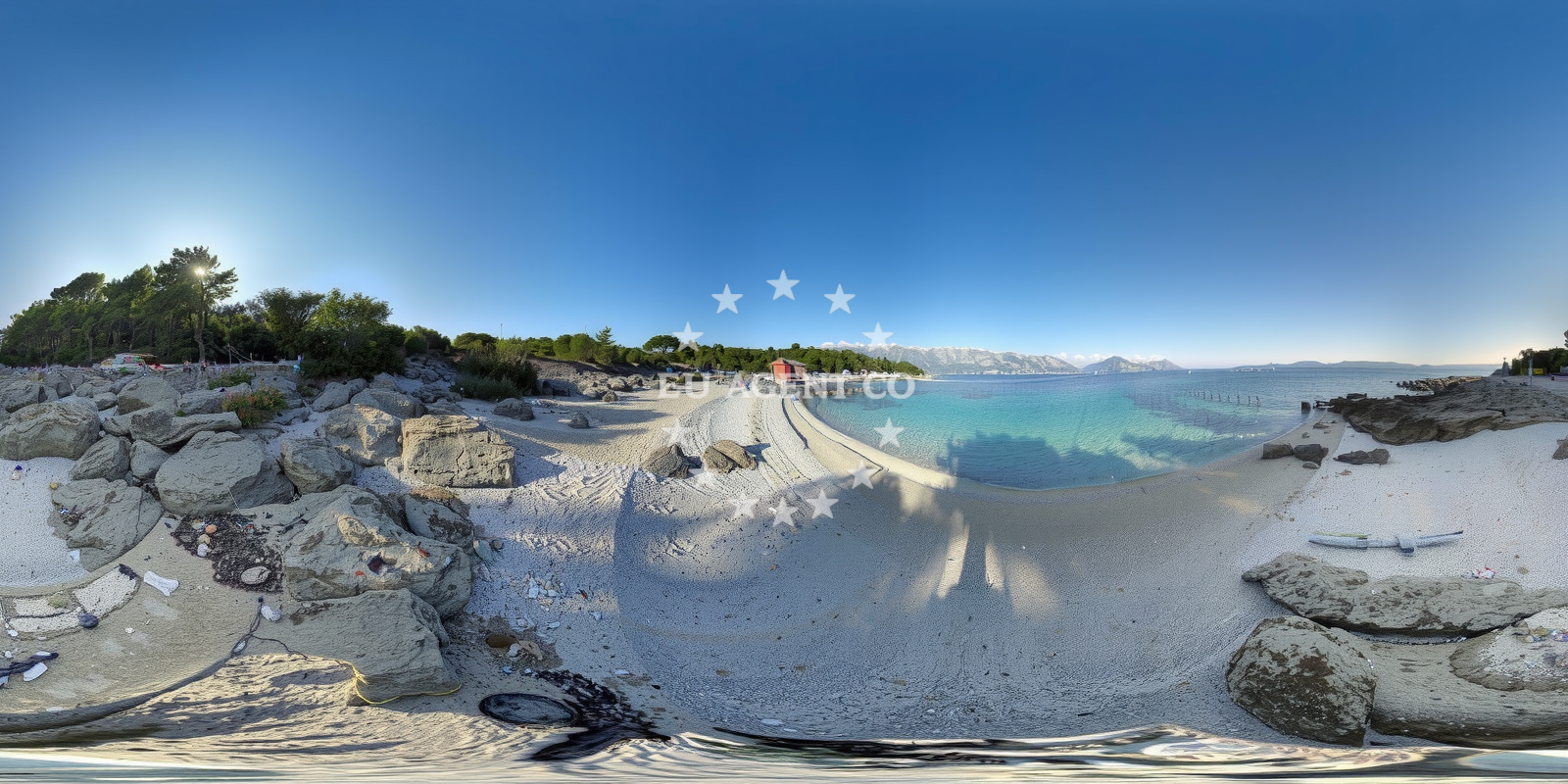 Overview of Sumartin beach in Put lanterne 10, Sumartin