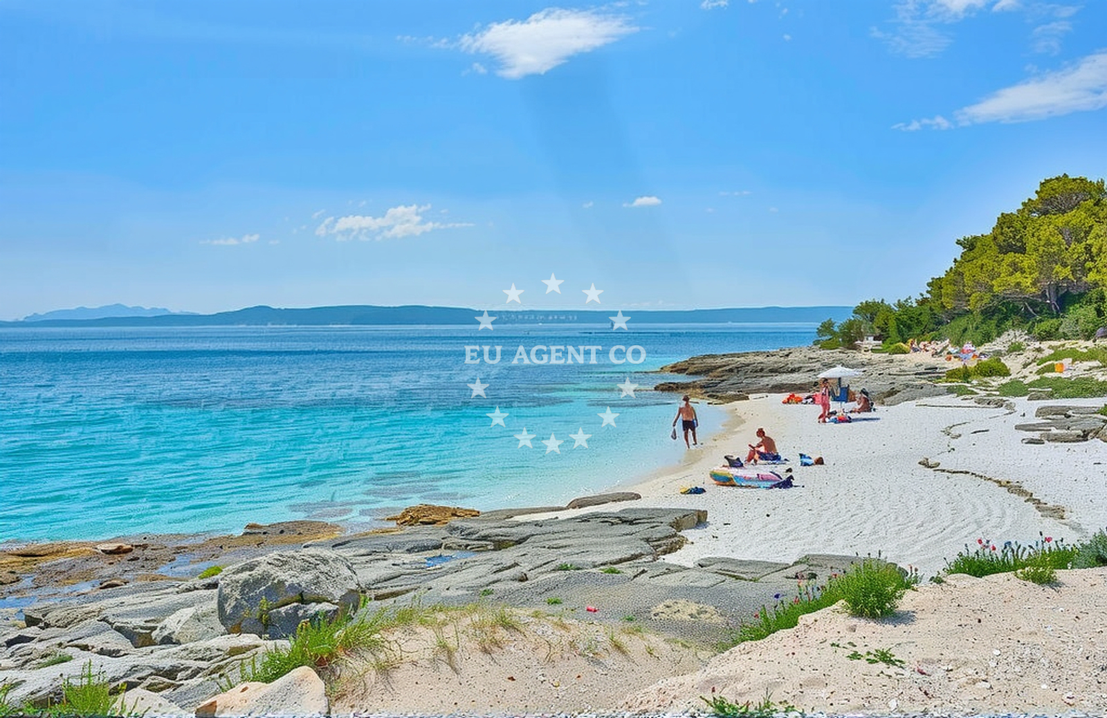 Additional view of Sumartin beach in Put lanterne 10, Sumartin
