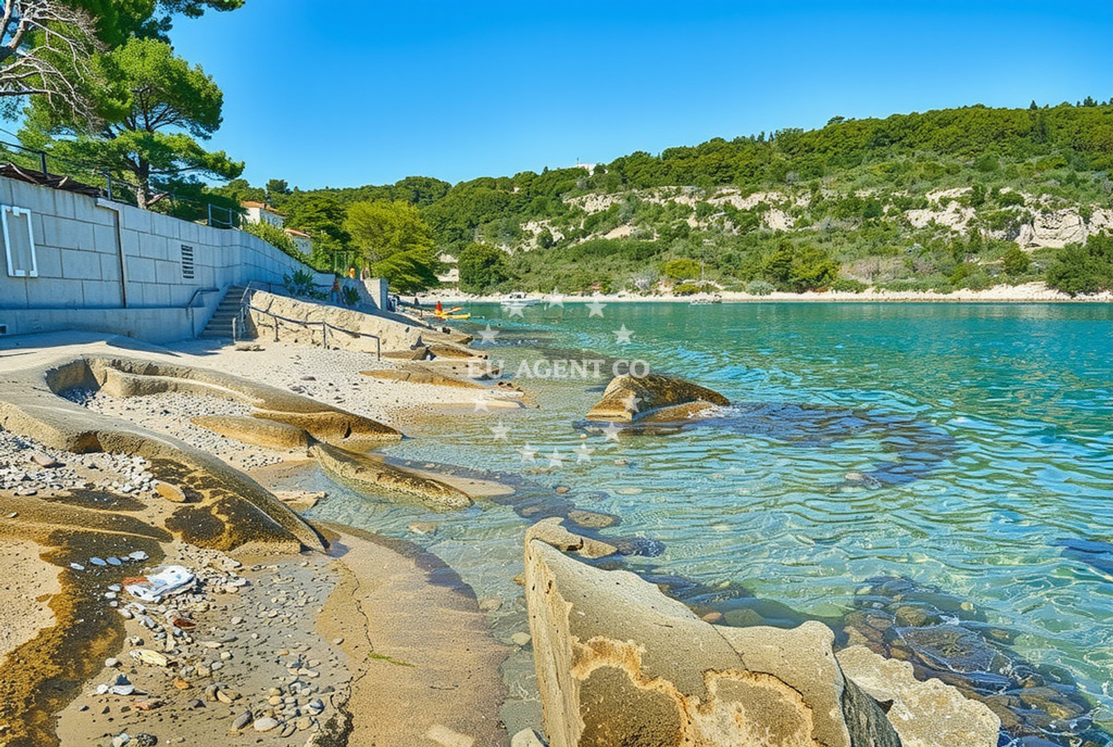 Beach facilities and surroundings at Šumpjivina istok, Nečujam (Šolta) Beach in Šumpjivina istok