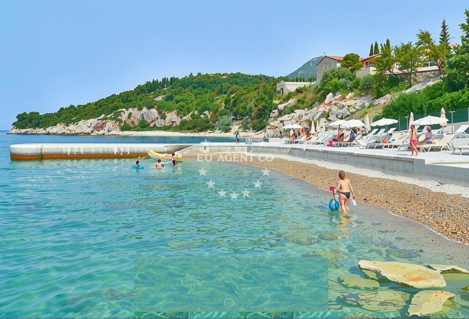 Additional view of Sun Gardens beach