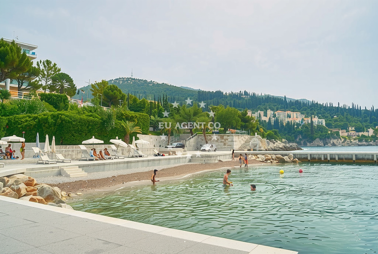 Additional view of Sun Gardens beach