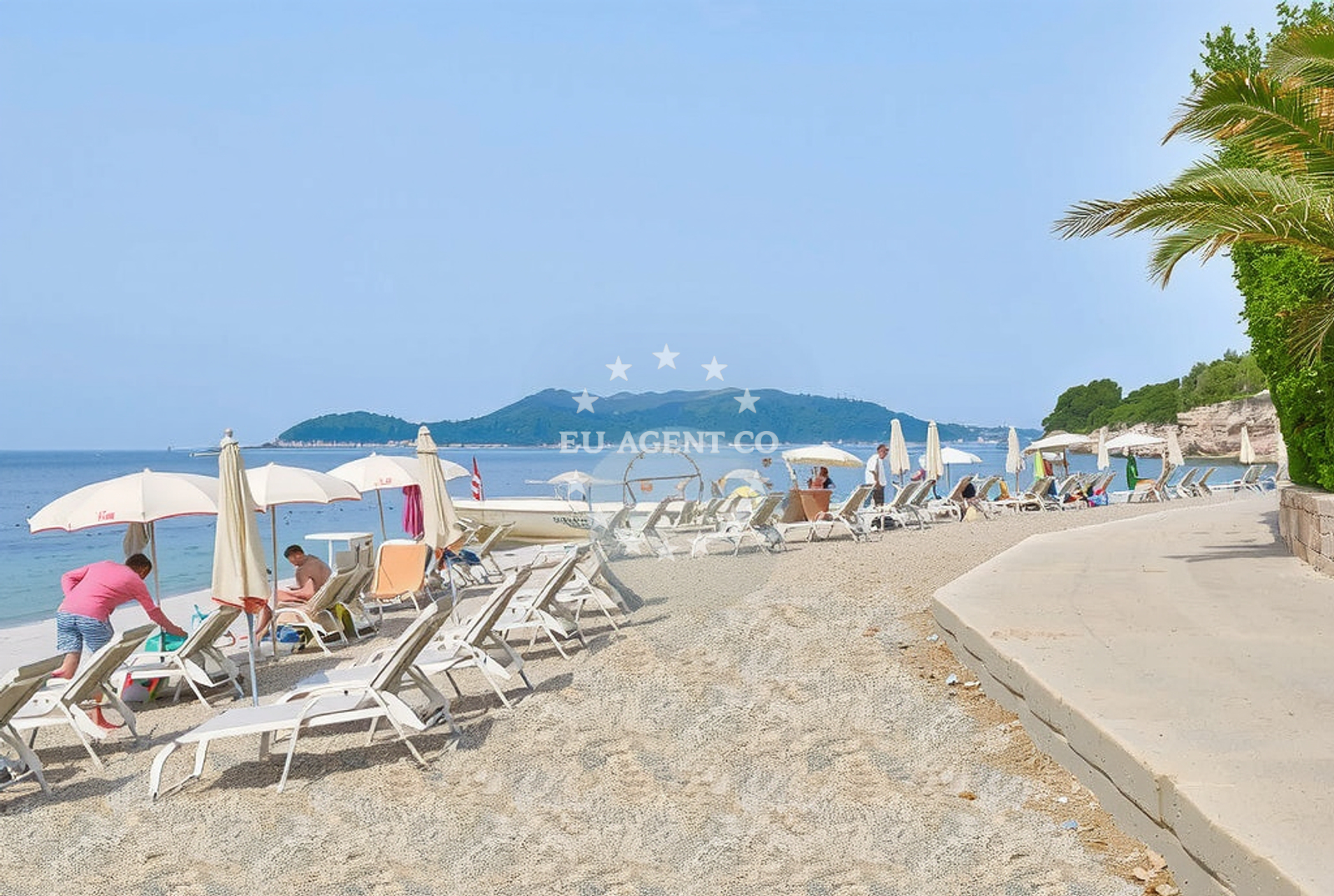 Additional view of Sun Gardens beach