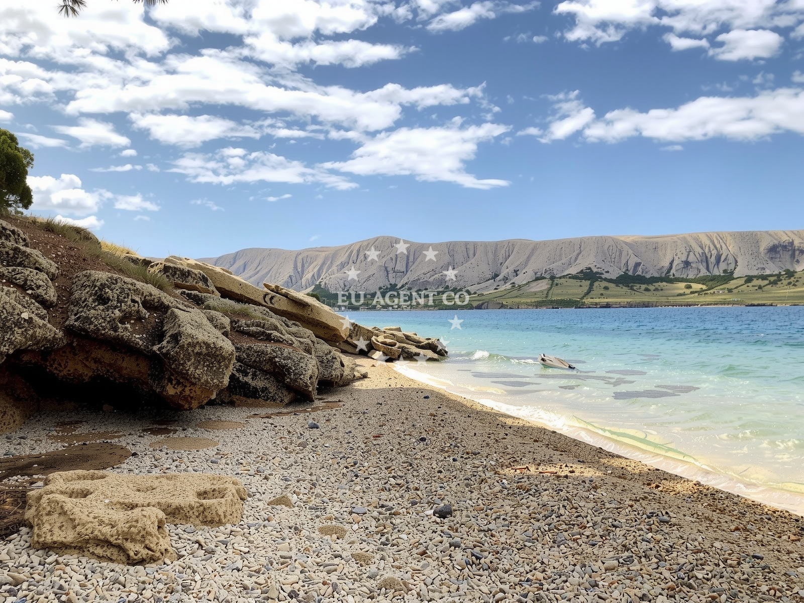 Additional view of Suncana beach in Metajna 110, Metajna