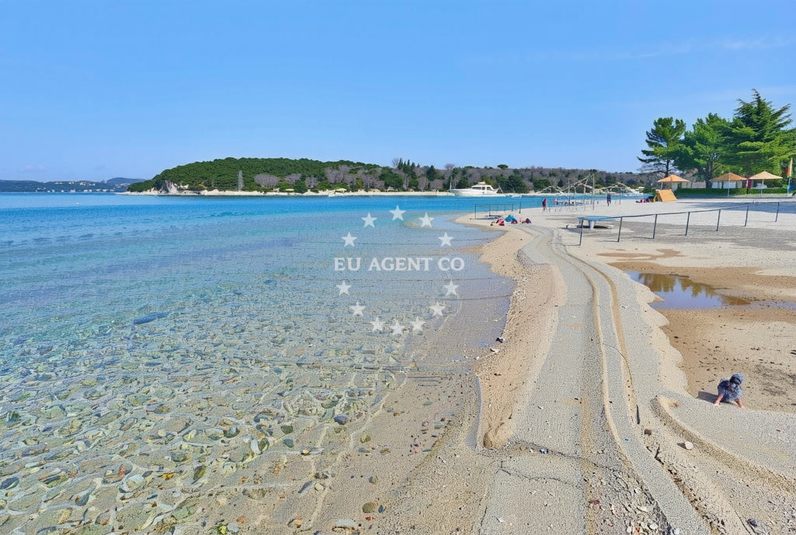 Overview of Sunce, Vabriga Beach in Sunce