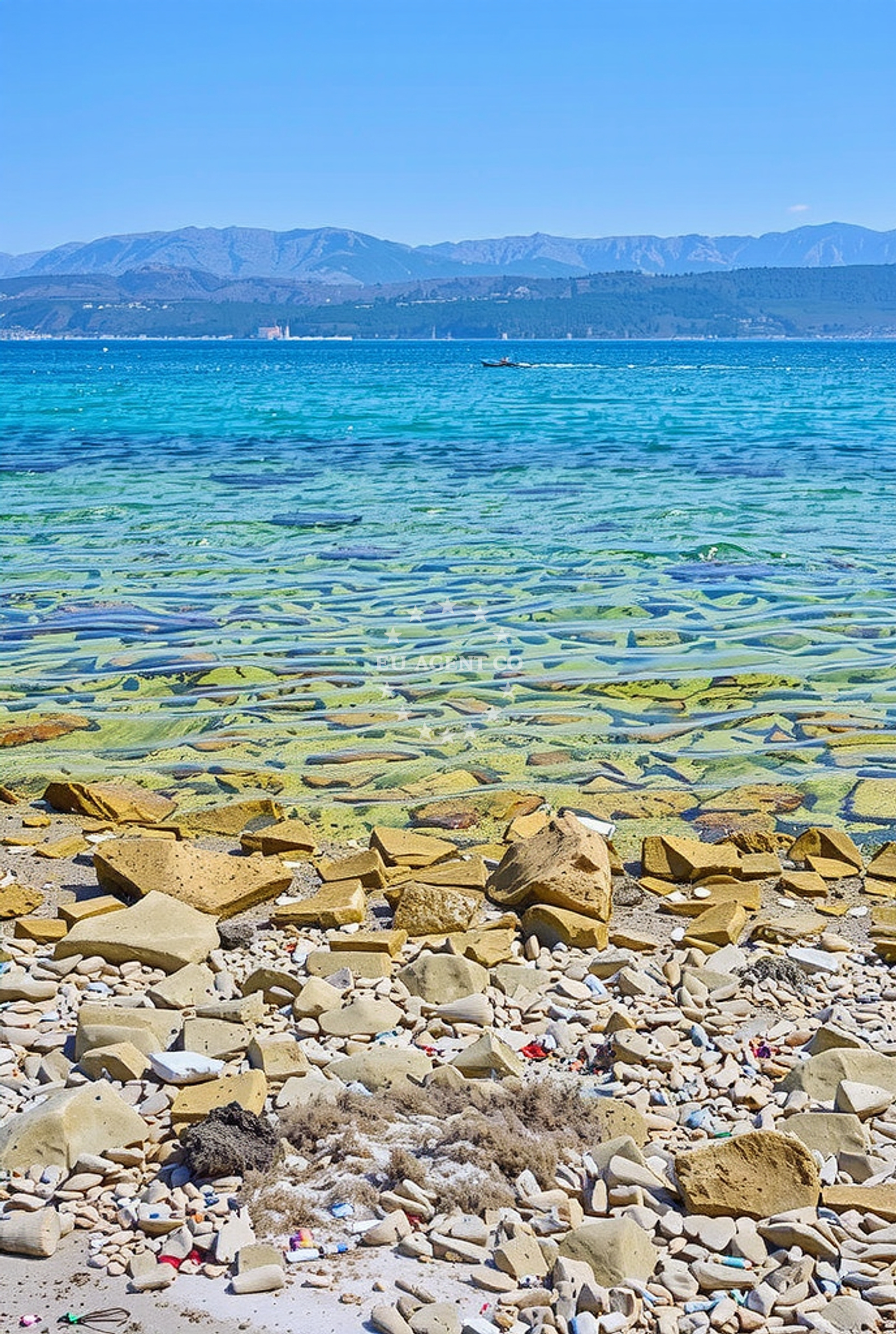 Additional view of Supetar (Brač): beaches and coves (14) in Supetar (Brač)