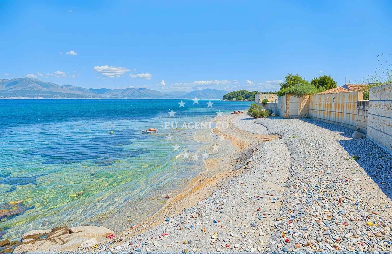 Beach facilities and surroundings at Sutivan istok, Sutivan (Brač) Beach in Sutivan istok