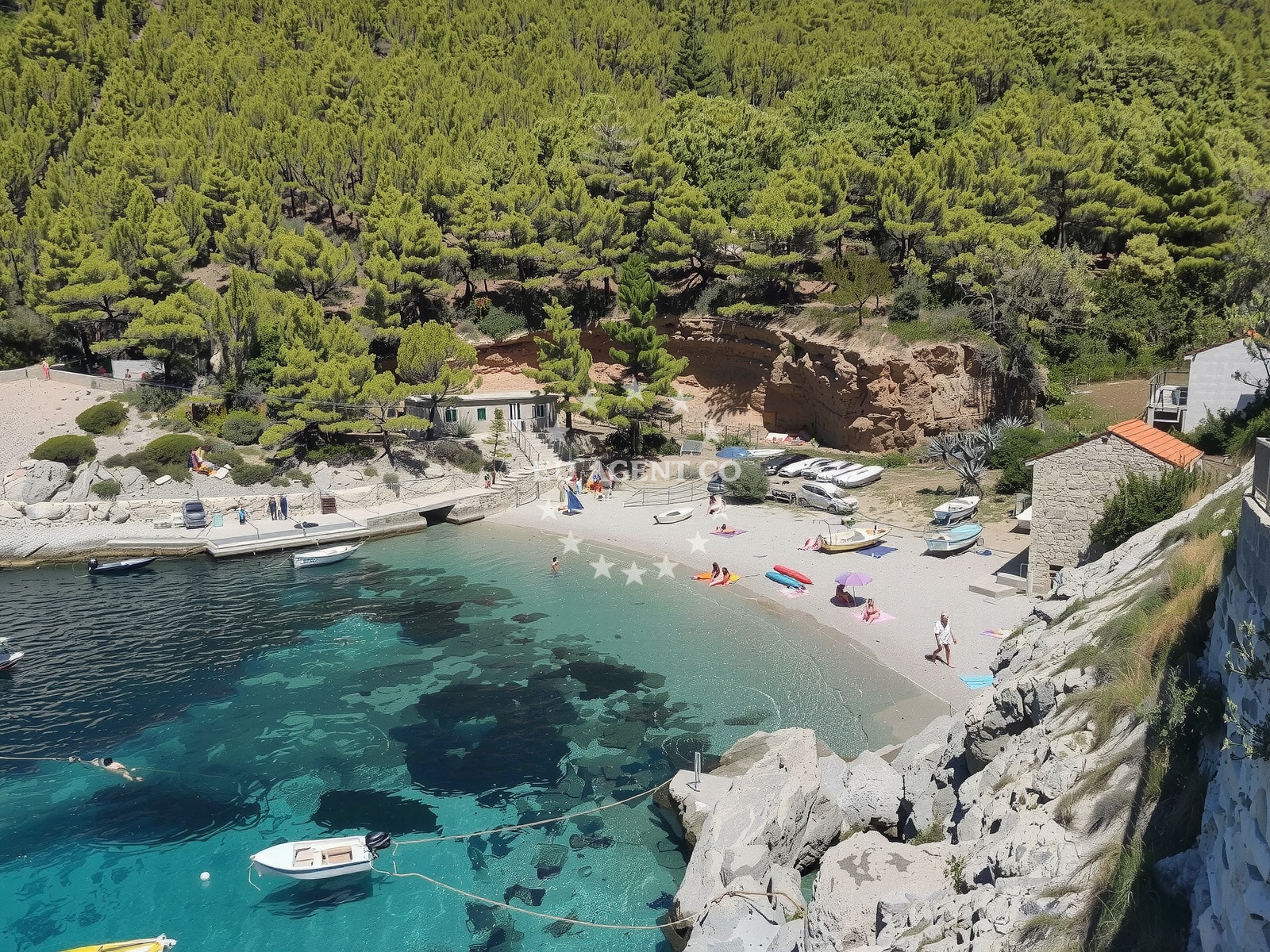 Beach facilities and surroundings at Sutmiljhoska beach in Sutmiholjska, Babino Polje