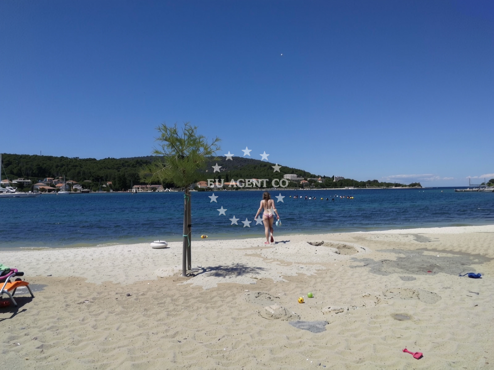 Sea and coastal view of Sutomiscica beach in Pantalonov prilaz 9, Poljana
