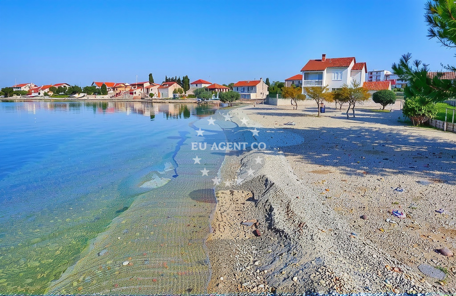 Additional view of Sutomiscica beach in Pantalonov prilaz 9, Poljana