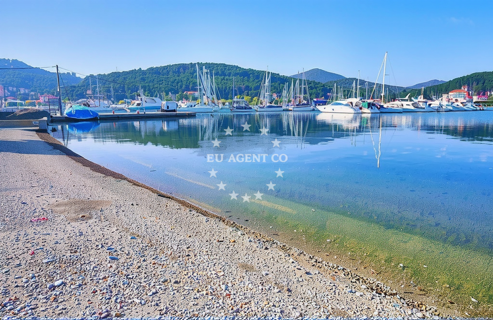 Additional view of Sutomiscica beach in Pantalonov prilaz 9, Poljana