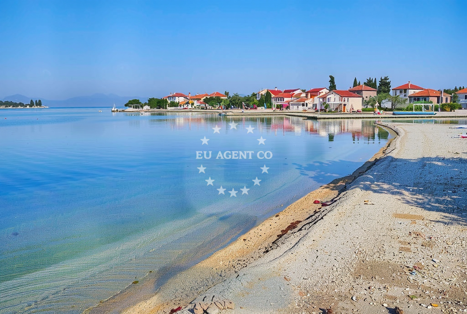 Additional view of Sutomiscica beach in Pantalonov prilaz 9, Poljana