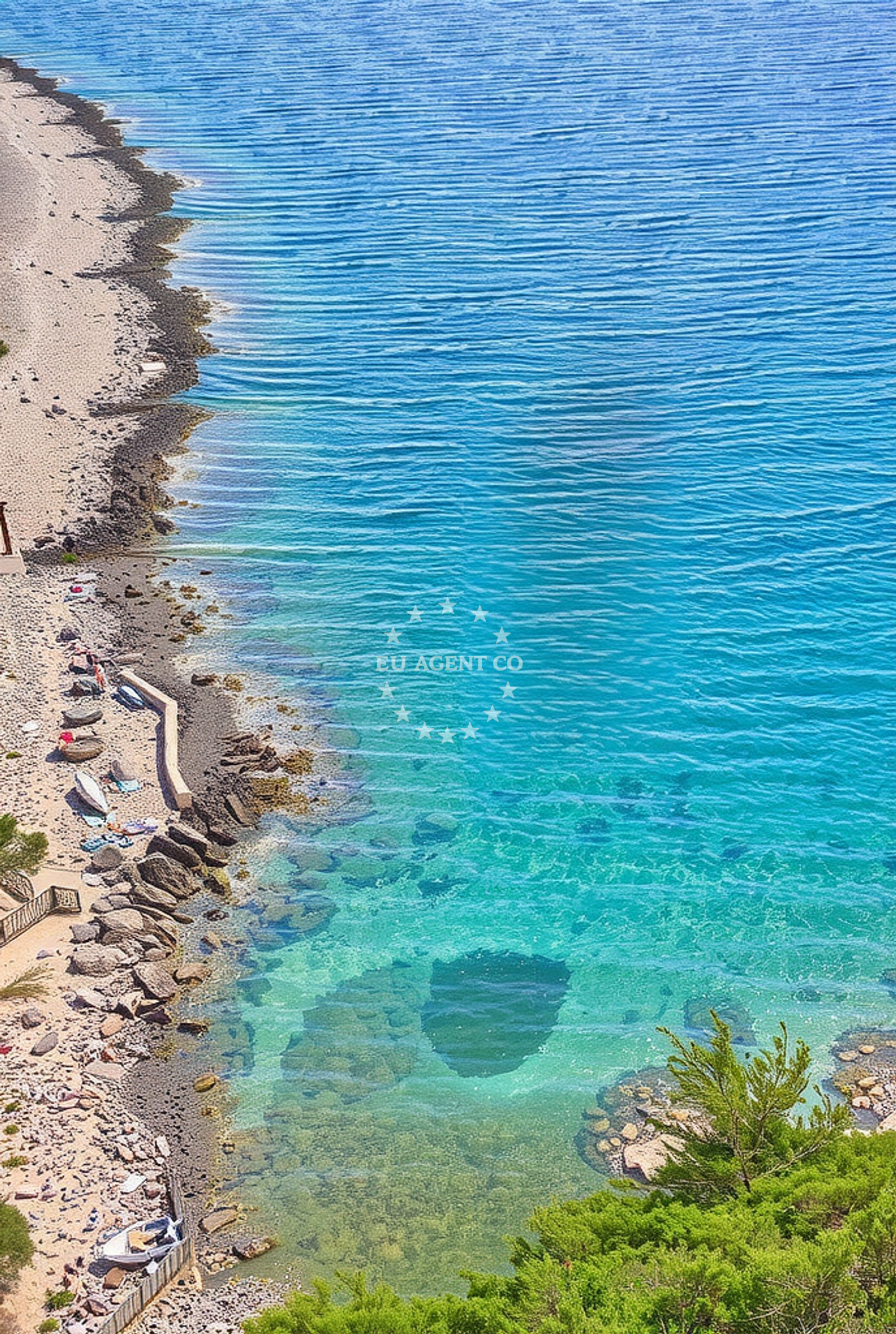 Shoreline and swimming area at Suzanski, Susak (Susak) Beach in Suzanski