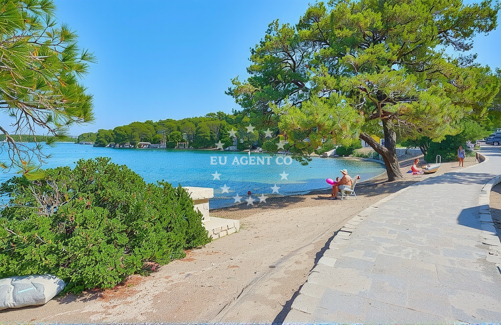 Additional view of Sv. Nikola beach in Žrtava Fašističkog Terora 11, Šibenik