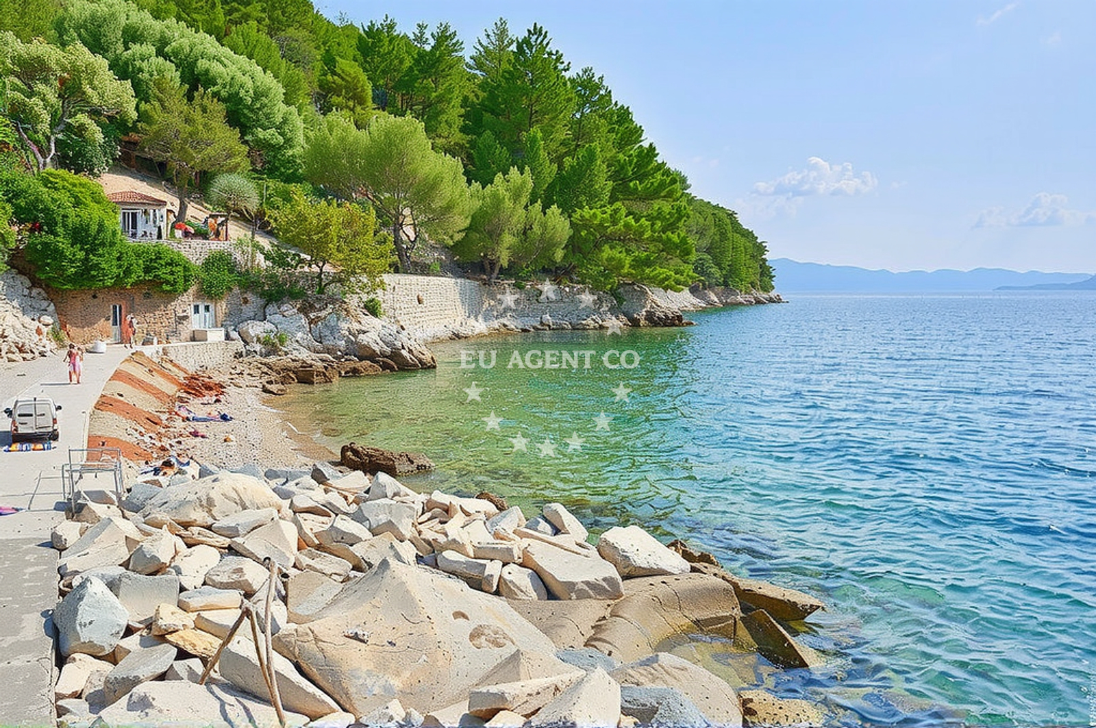 Beach facilities and surroundings at Sveti Ante, Bogomolje (Hvar) Beach in Sveti Ante
