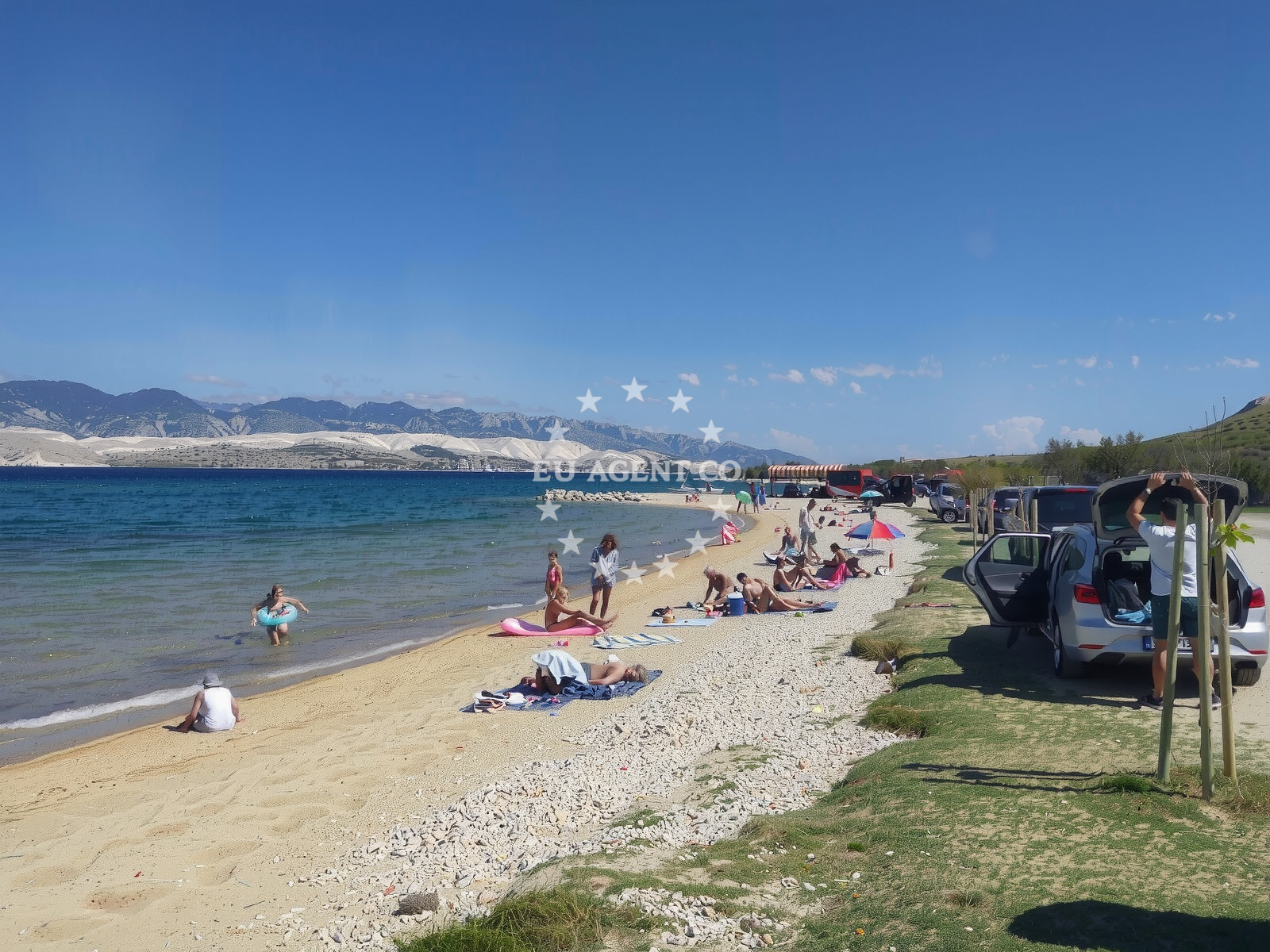 Beach facilities and surroundings at Sveti Duh beach in Sveti Duh 75, parcela br. 180, Kolan