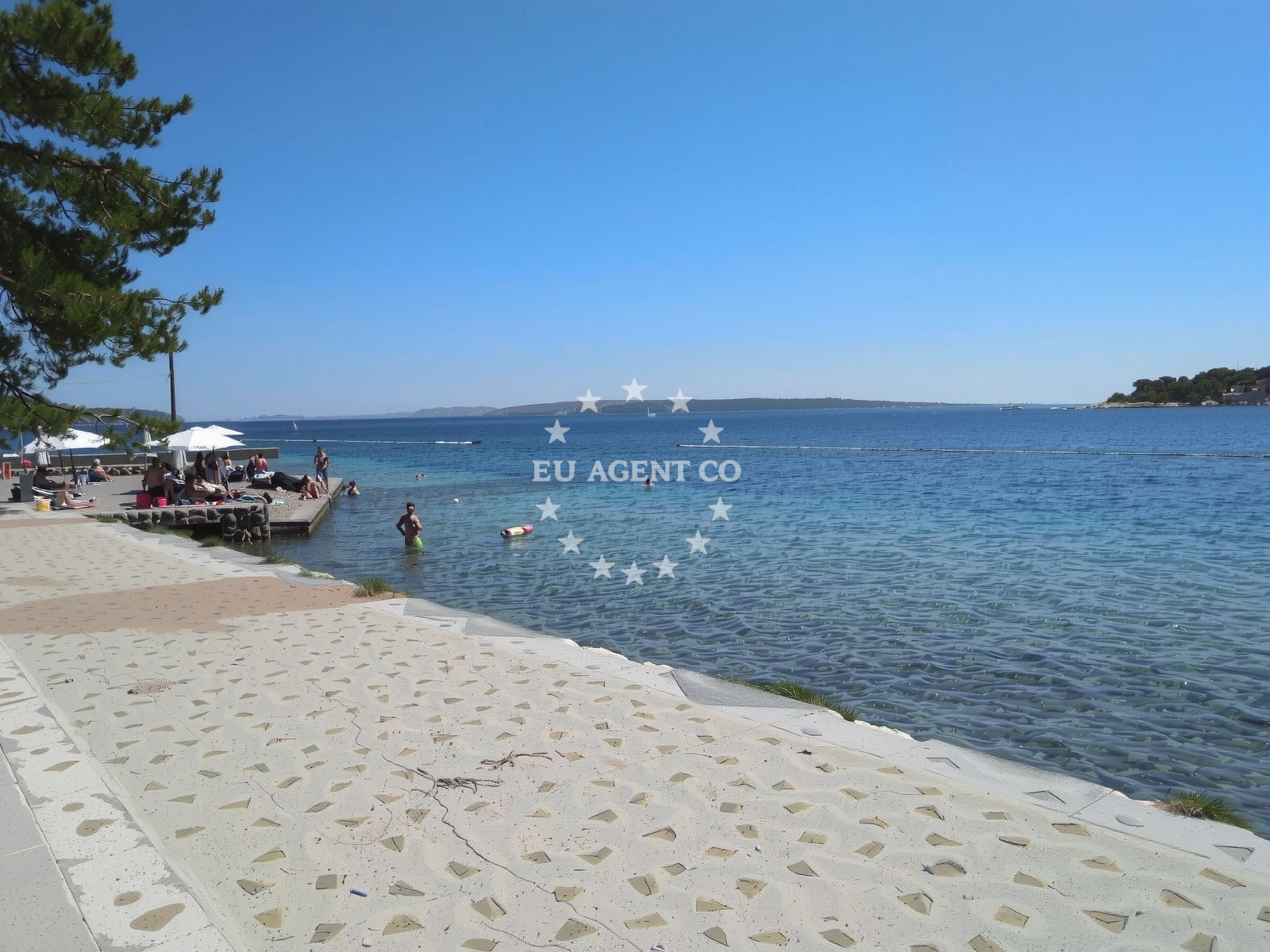 Additional view of Sveti Ivan beach in Ulica Rapske Brigade 20 3, Rab