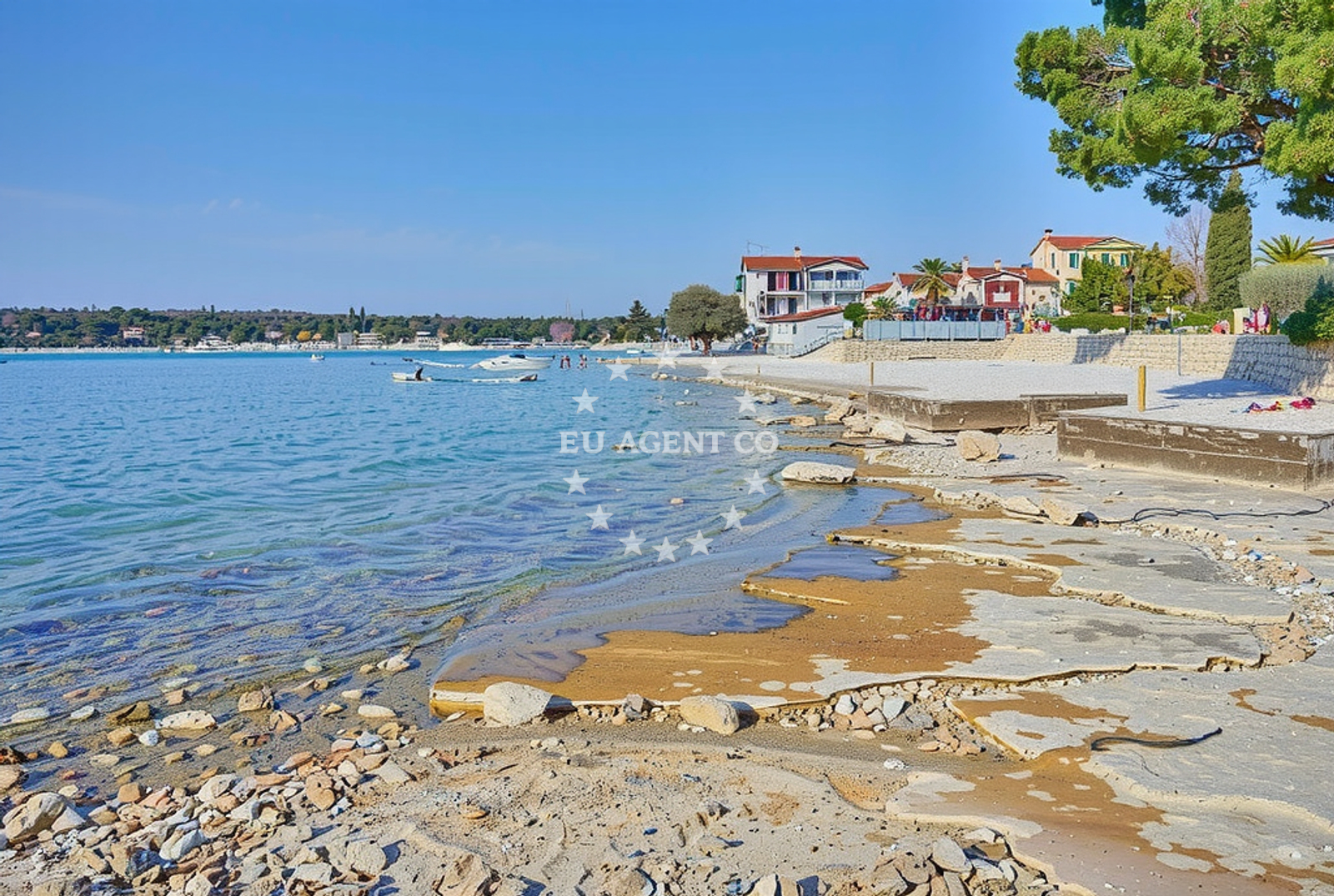 Shoreline and swimming area at Sveti Ivan sjever, Križine Beach in Sveti Ivan sjever