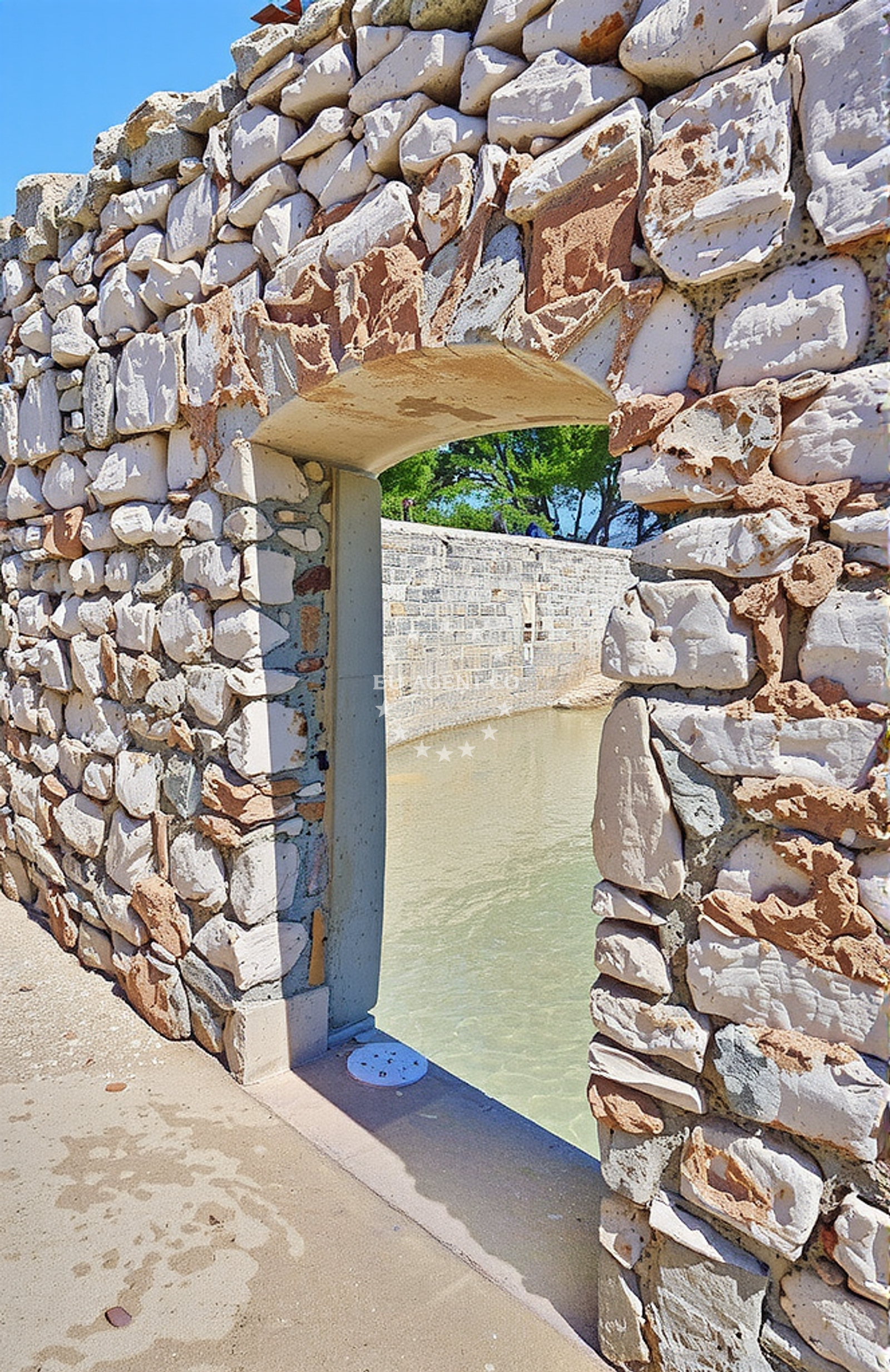Additional view of Sveti Jeronim jug, Ugljan (Ugljan) Beach in Sveti Jeronim jug