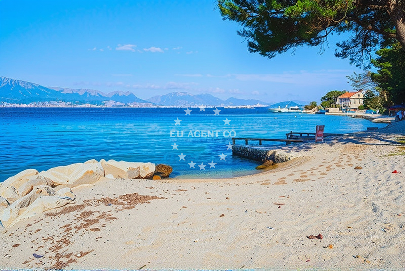 Beach facilities and surroundings at Sveti Križ istok, Arbanija (Čiovo) Beach.net in Sveti Križ istok