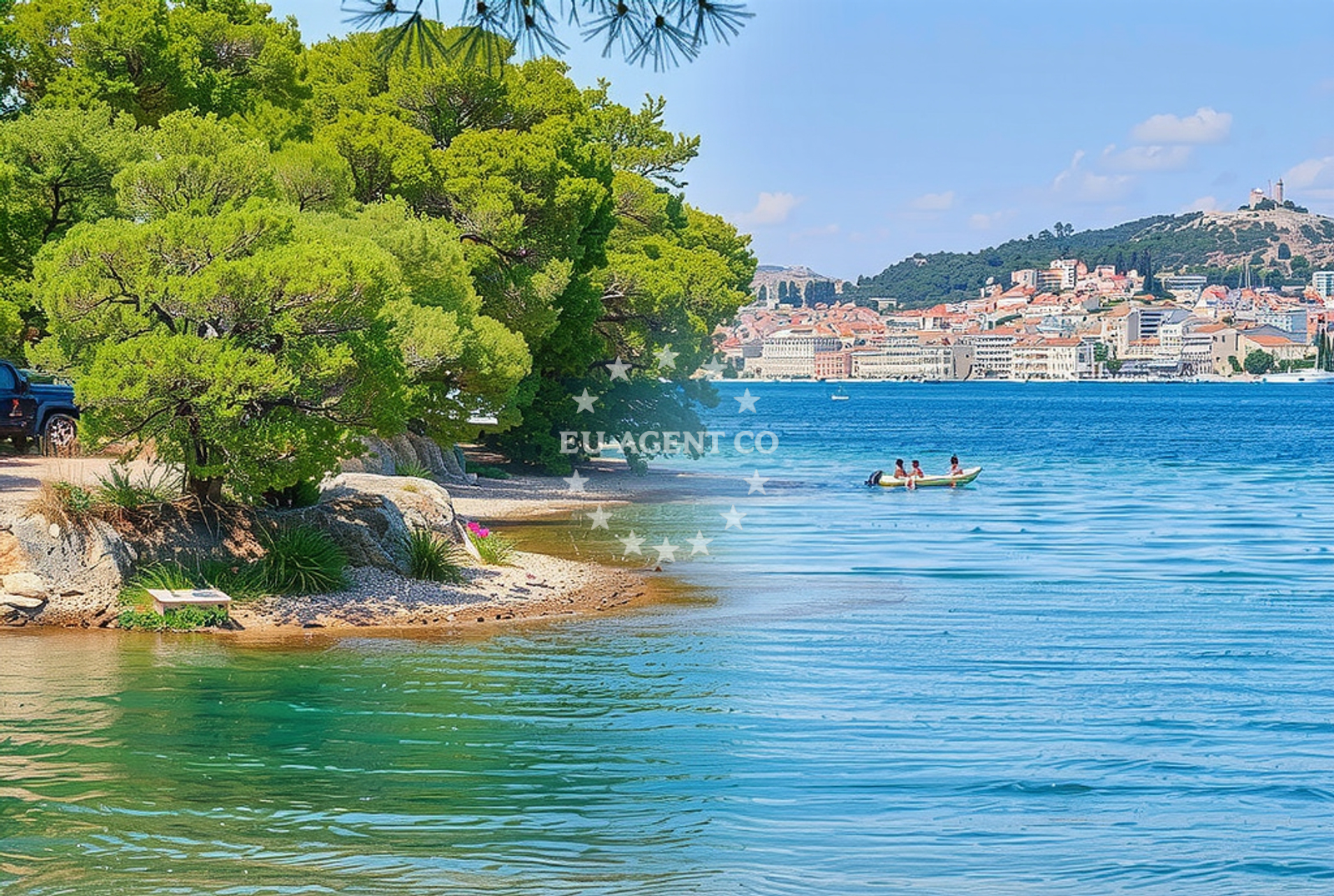 Beach facilities and surroundings at Sveti Križ, Šibenik Beach.net in Sveti Križ